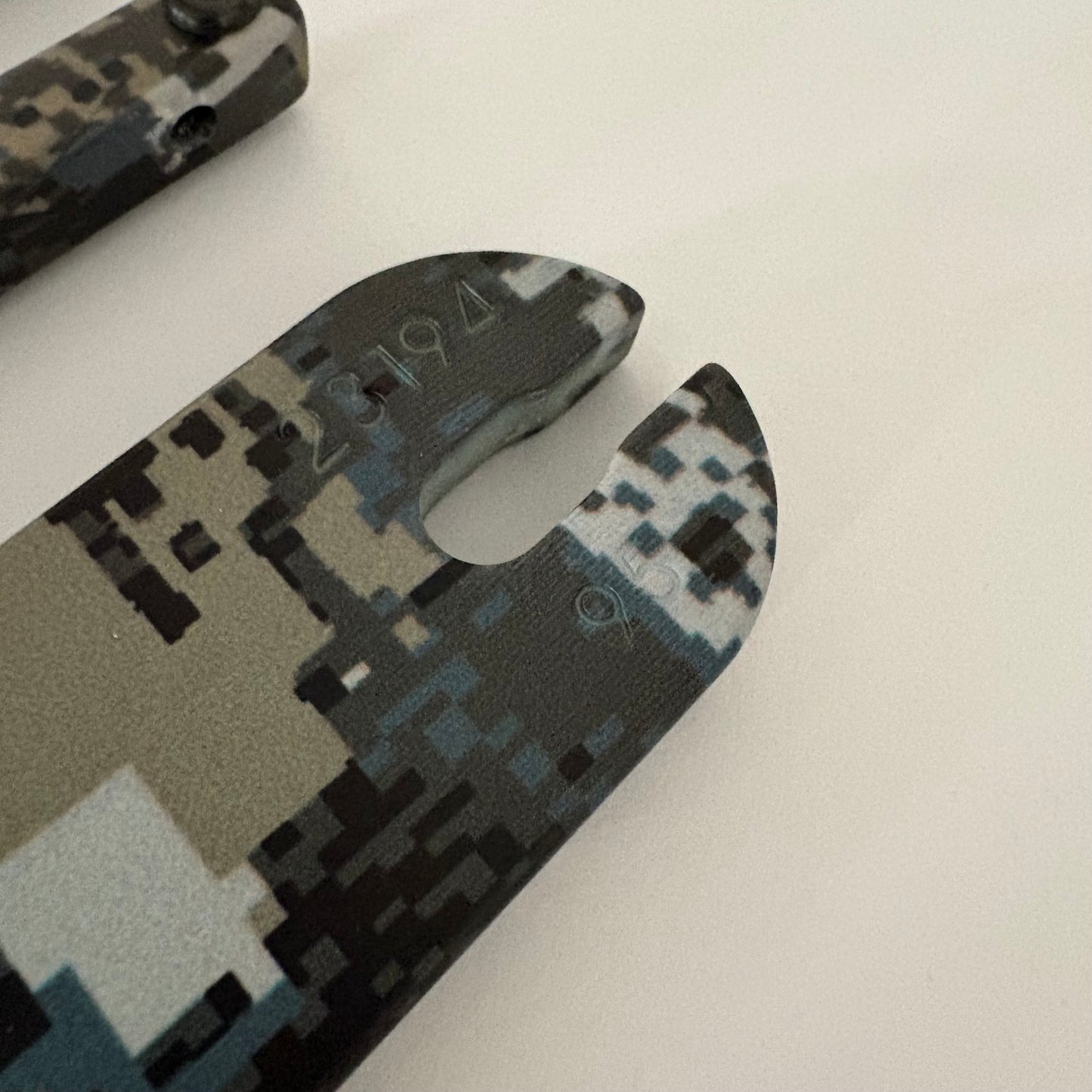 Prime PL70 Standard Compound Limbs 60-70 lbs Elevate Camo - Show Model (#232)