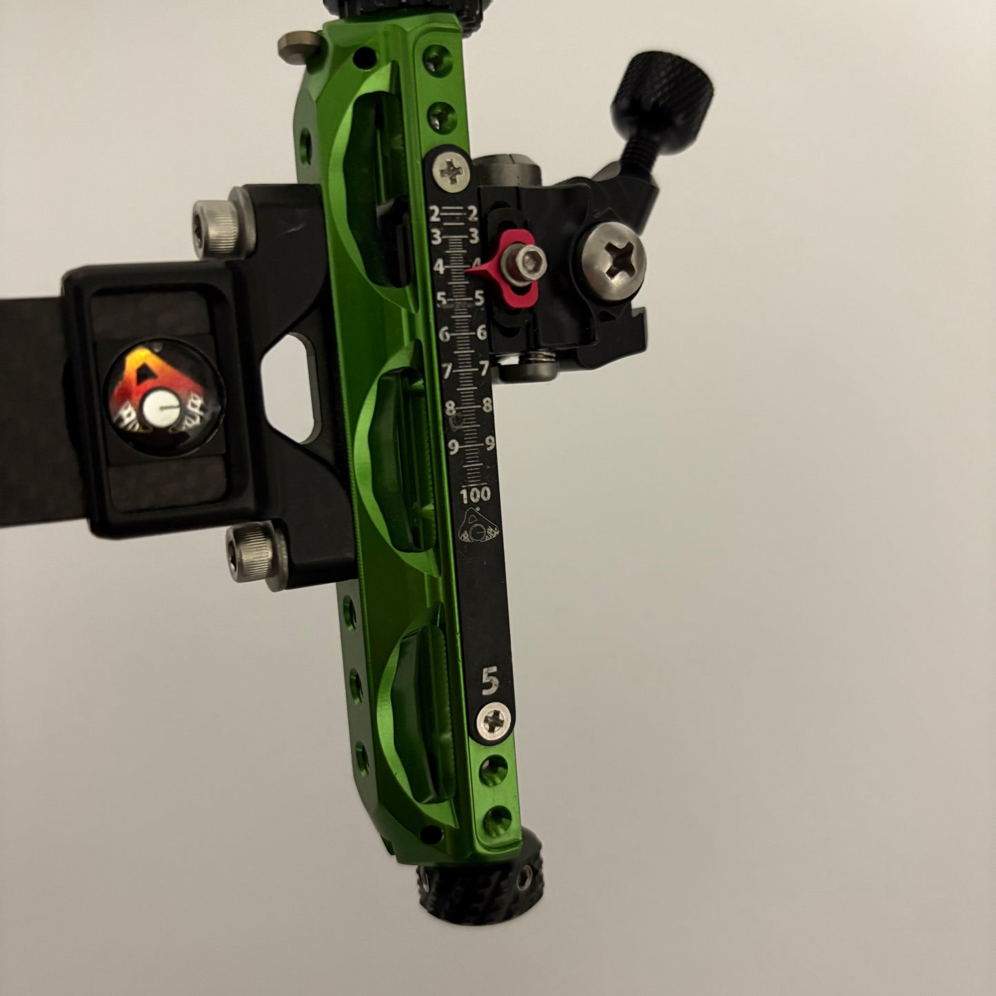 Axcel Achieve XP Compound Sight LH Green 6'' - Used