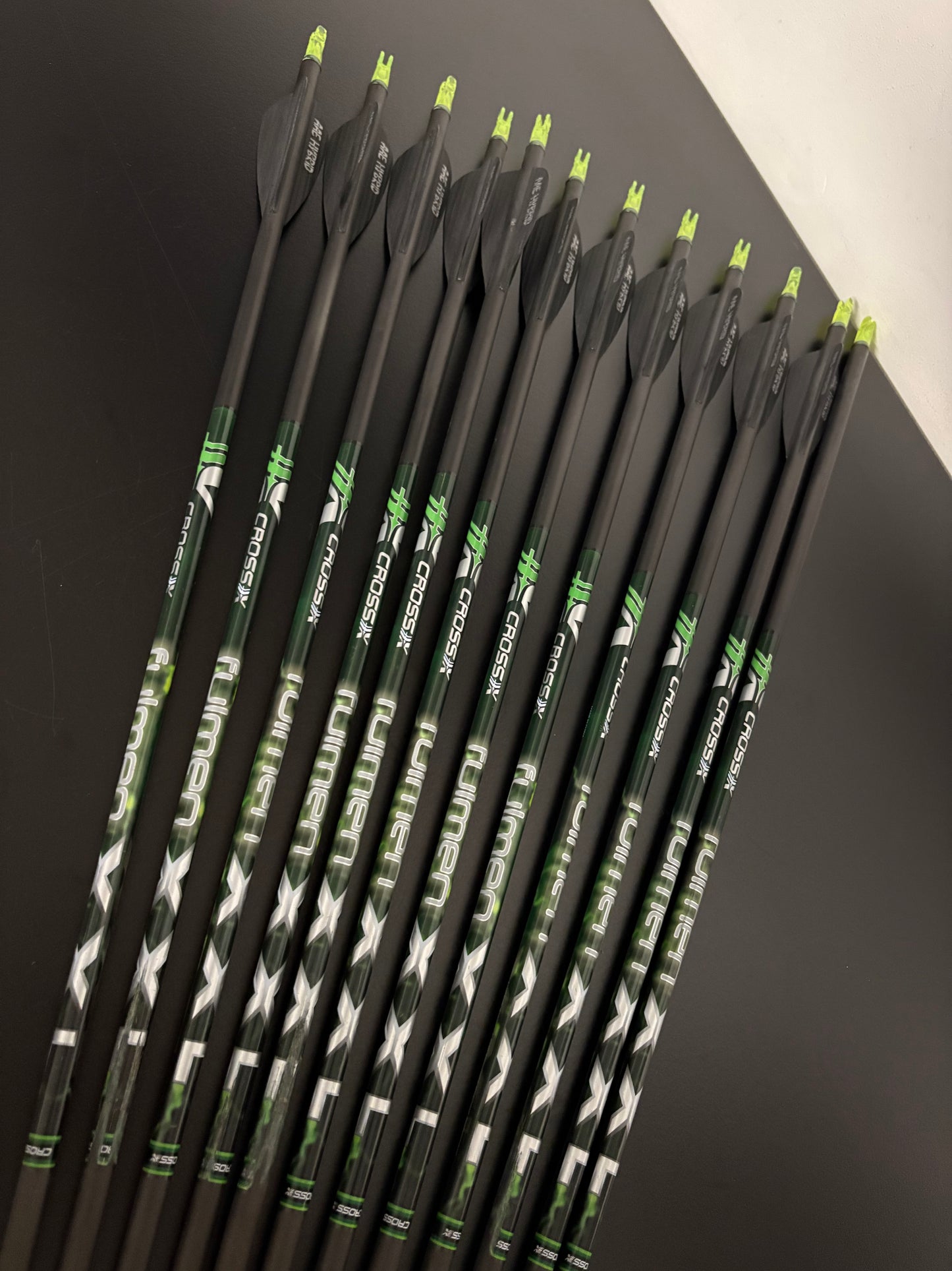 Cross-X Fulmen XXL Carbon Arrows 12 pcs / Spine 500 / 27.5 inch - Used
