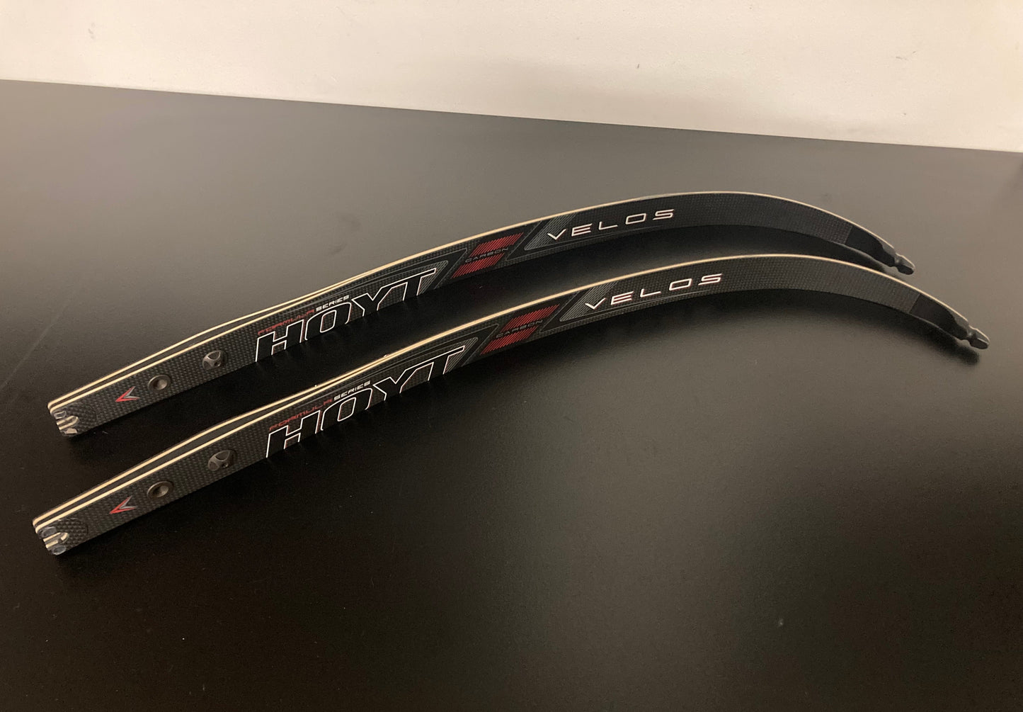 Hoyt Velos Formula Limbs Bamboo 70-46 lbs - Show Model (#84)