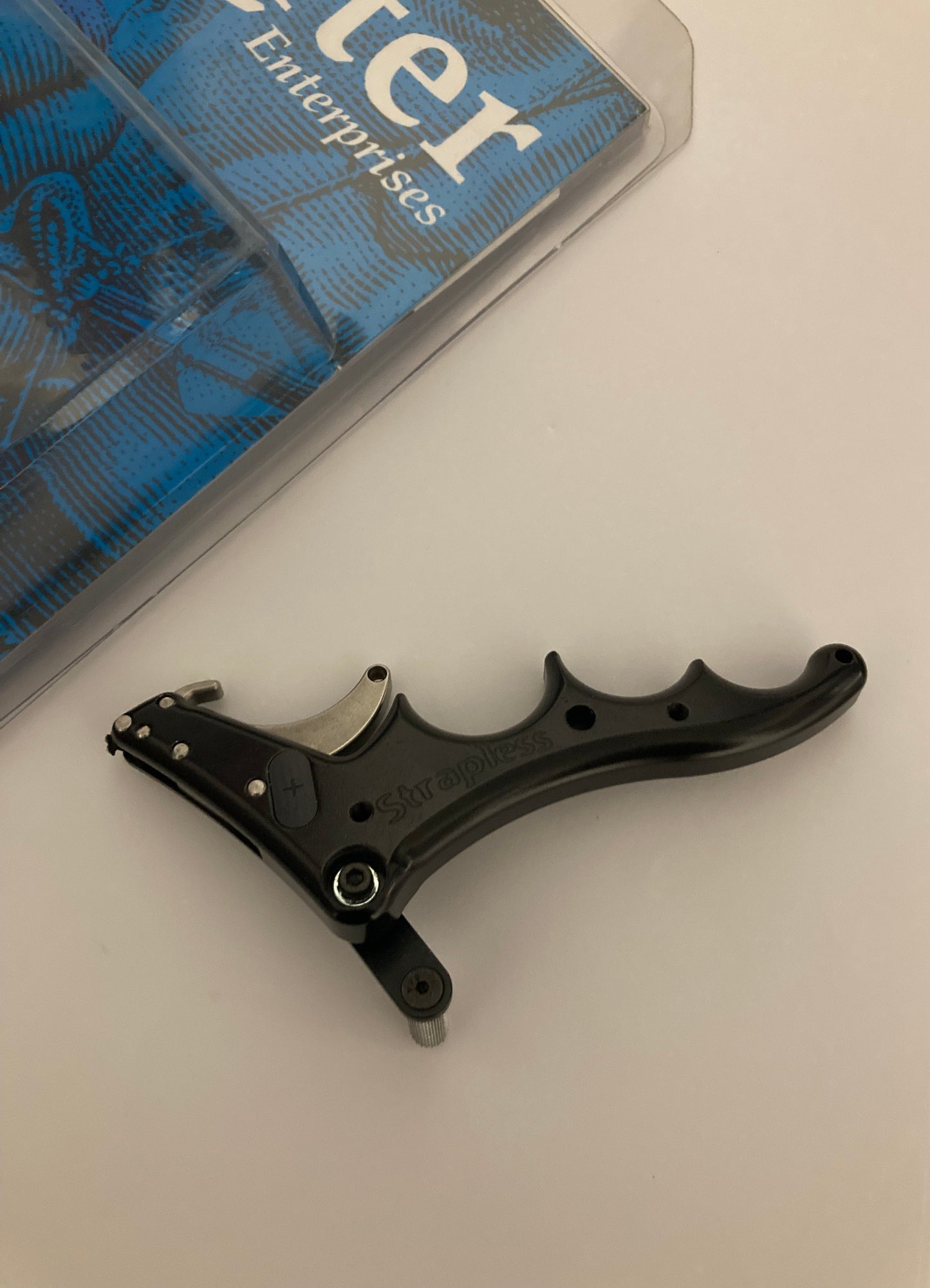 Carter Strapless Trigger Release Black - NEW (#193)