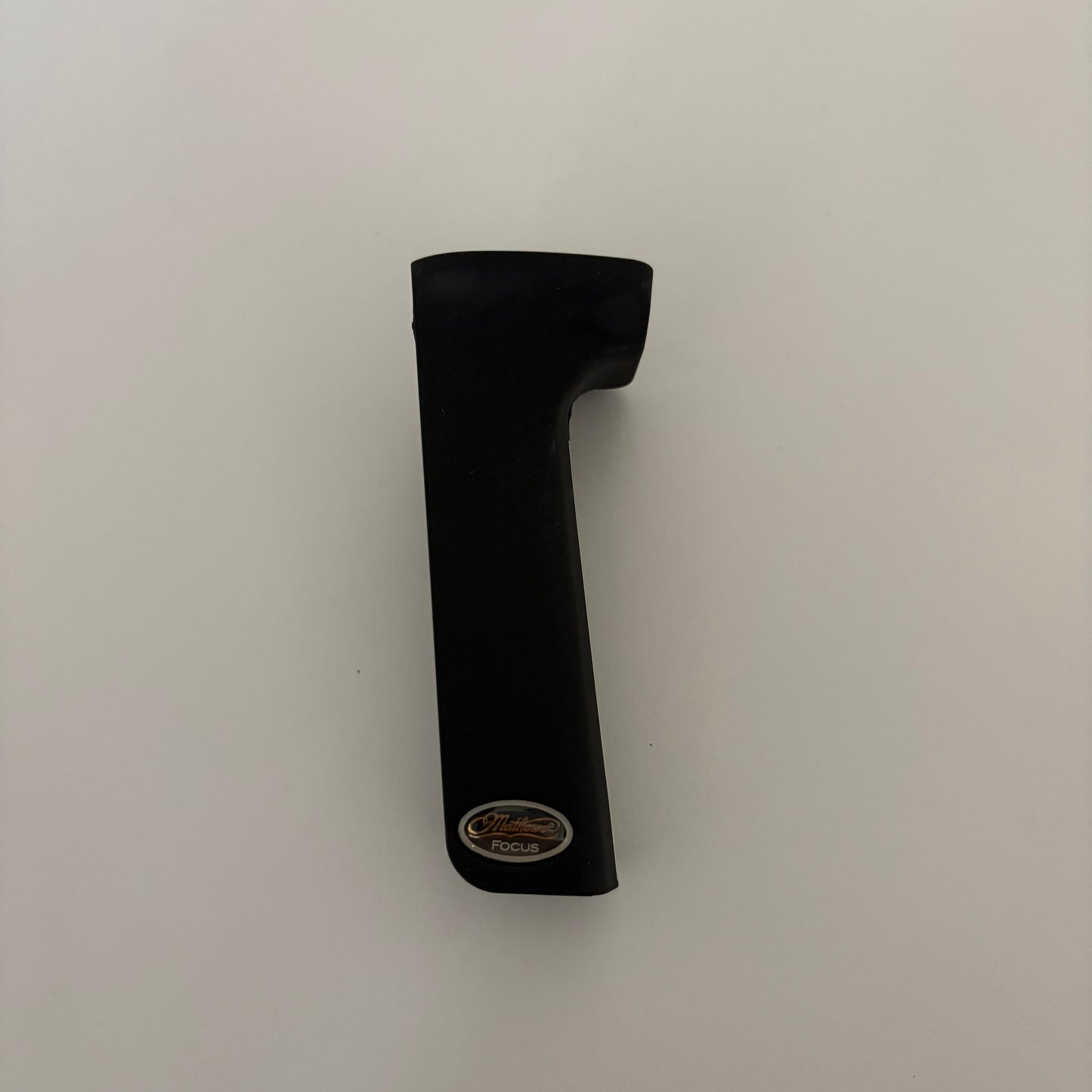 Mathews Focus Compound Grip RH Black - Show Model (#B40)