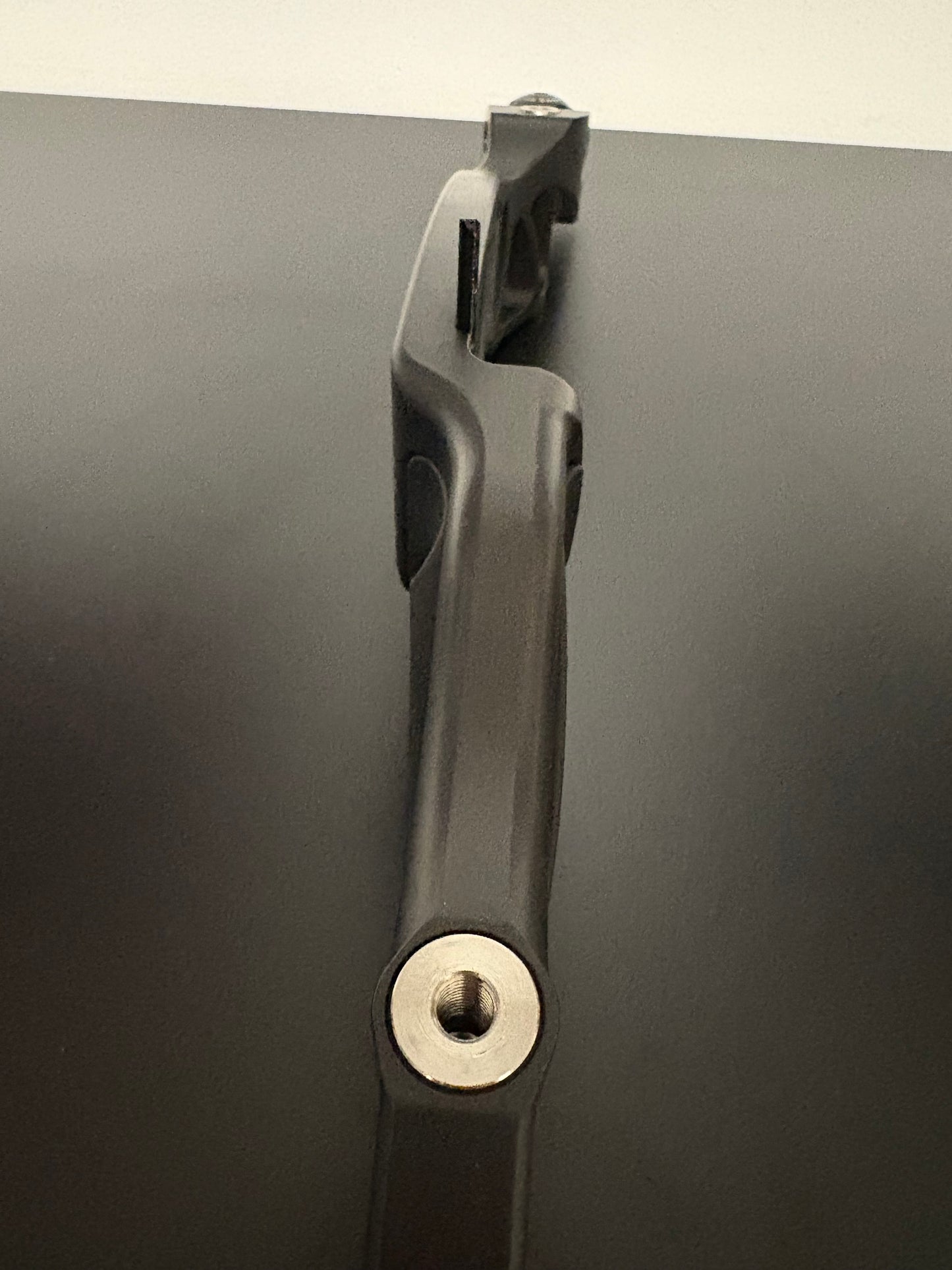 Hoyt Riser Xceed ILF RH Black 25'' - Used