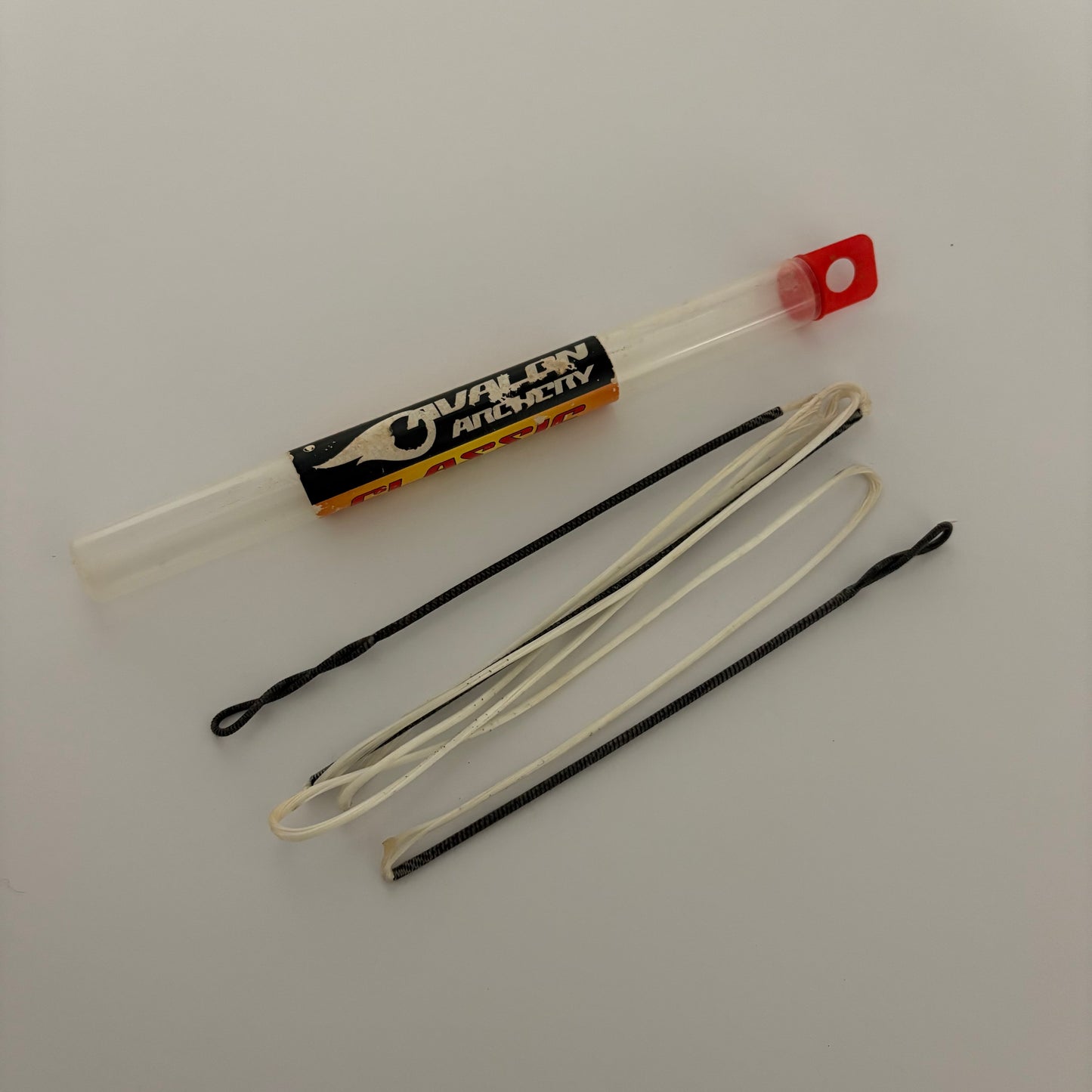 Avalon Classic Recurve String DynaGen SK75 66-14 White - NEW