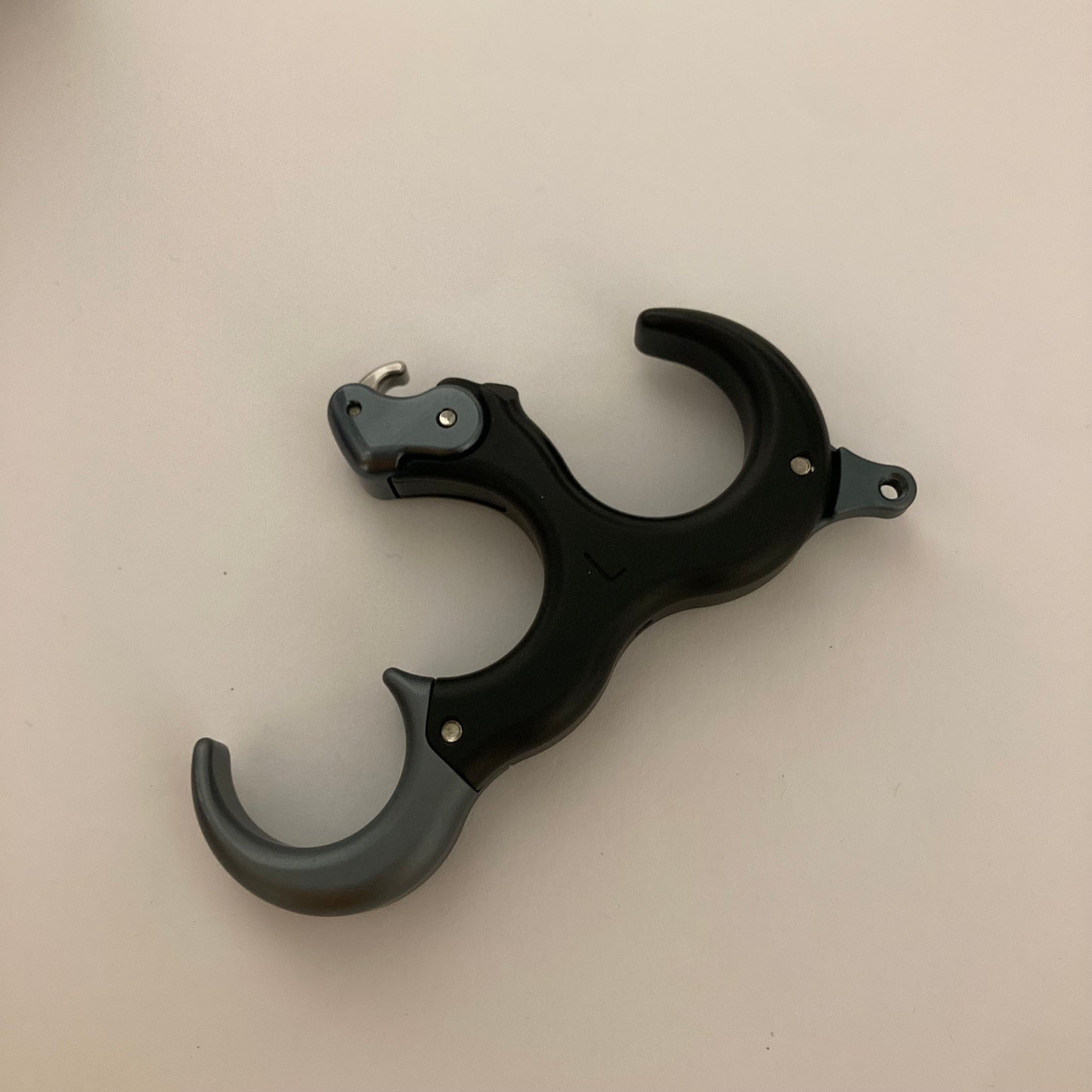 Ultraview 'The Hinge 2' Hinge Release Stainless Black Size L - Show Model (#277)