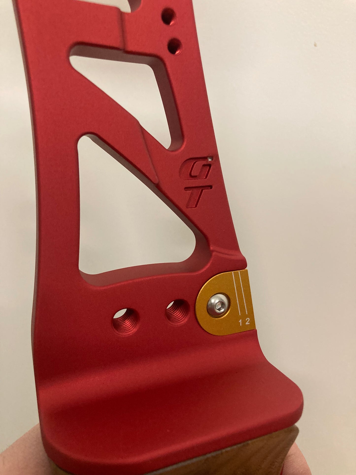 Gillo Riser GT25 ILF LH Red 25'' B-Grade - Show Model (#10)