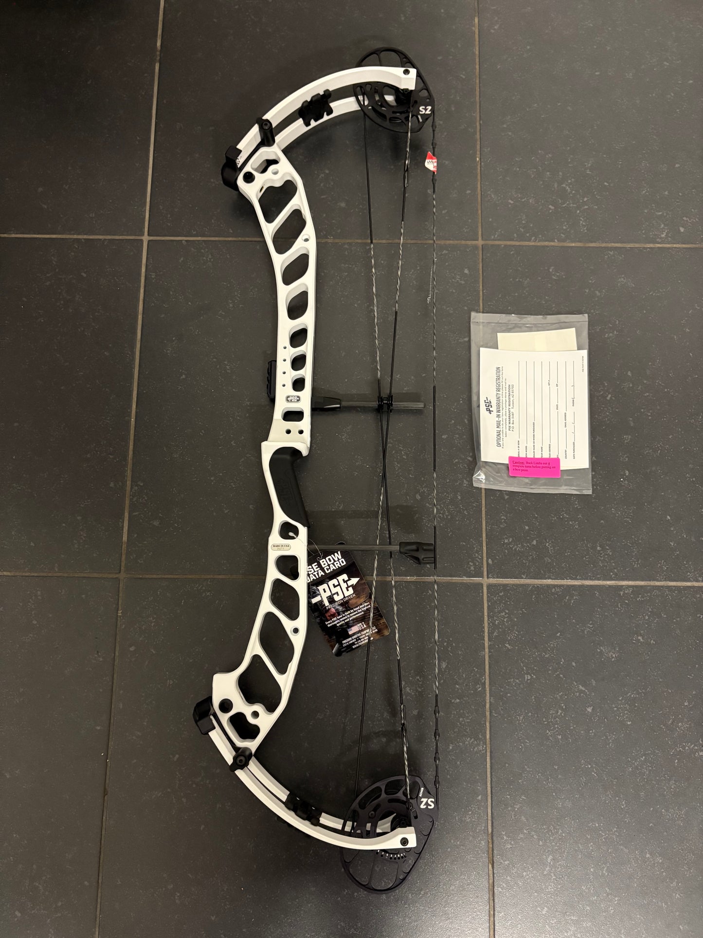 PSE Shootdown Pro S2 Compound Bow RH White 50-60 lbs - NEW