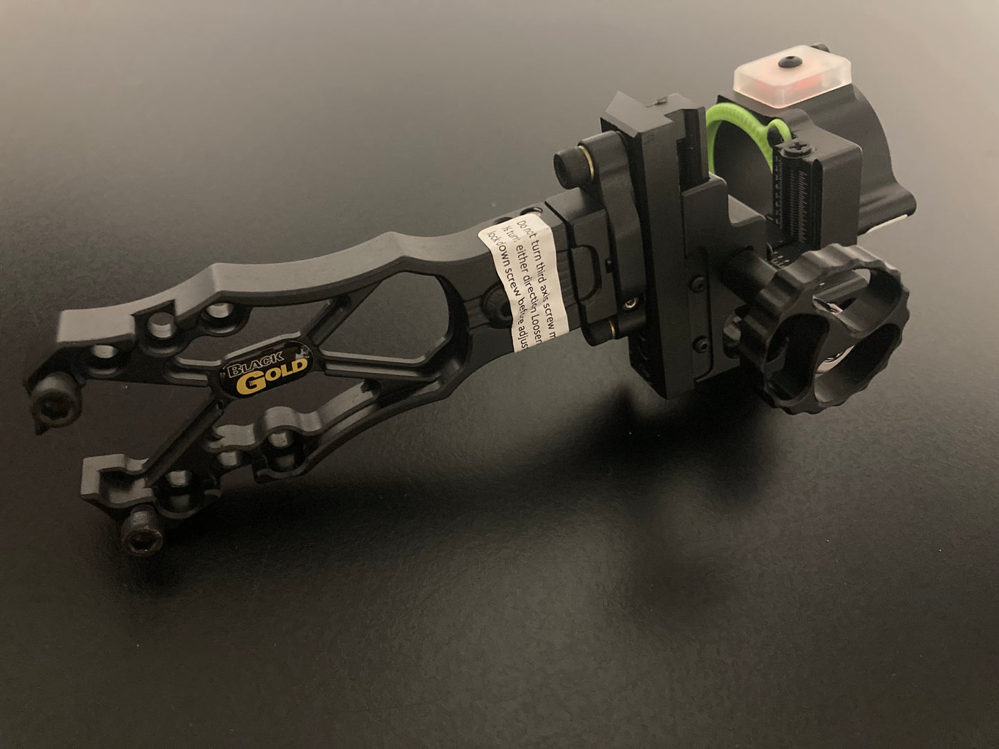 Black Gold Mountain Lite Dual Trac Vertical 2-pin Sight RH - Show Model