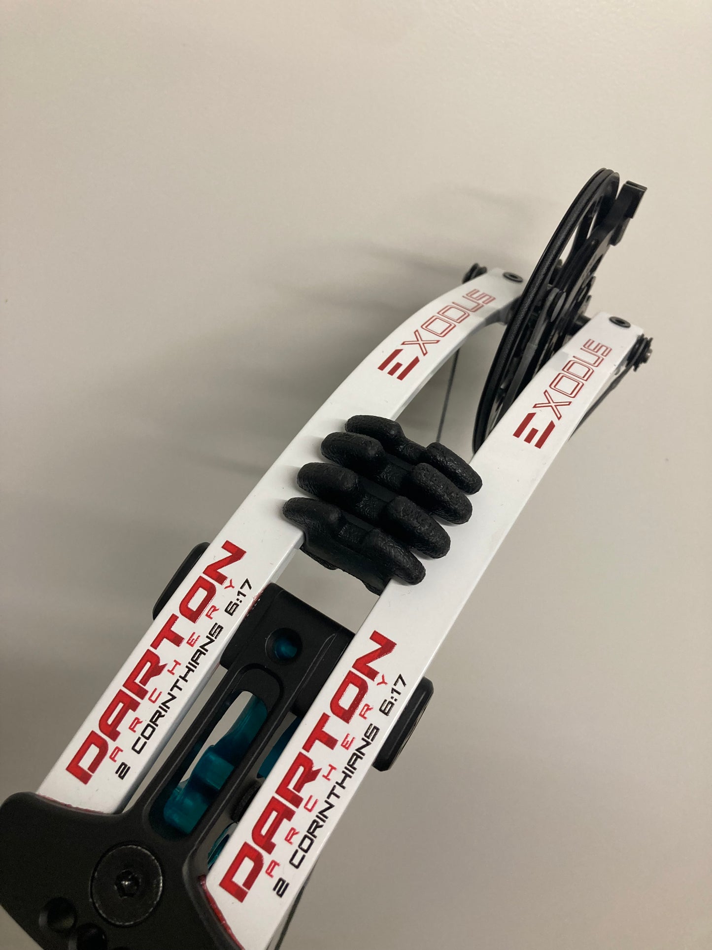Darton Exodus Compound Bow LH/RH Teal 50-60 lbs - Used (#1.3)
