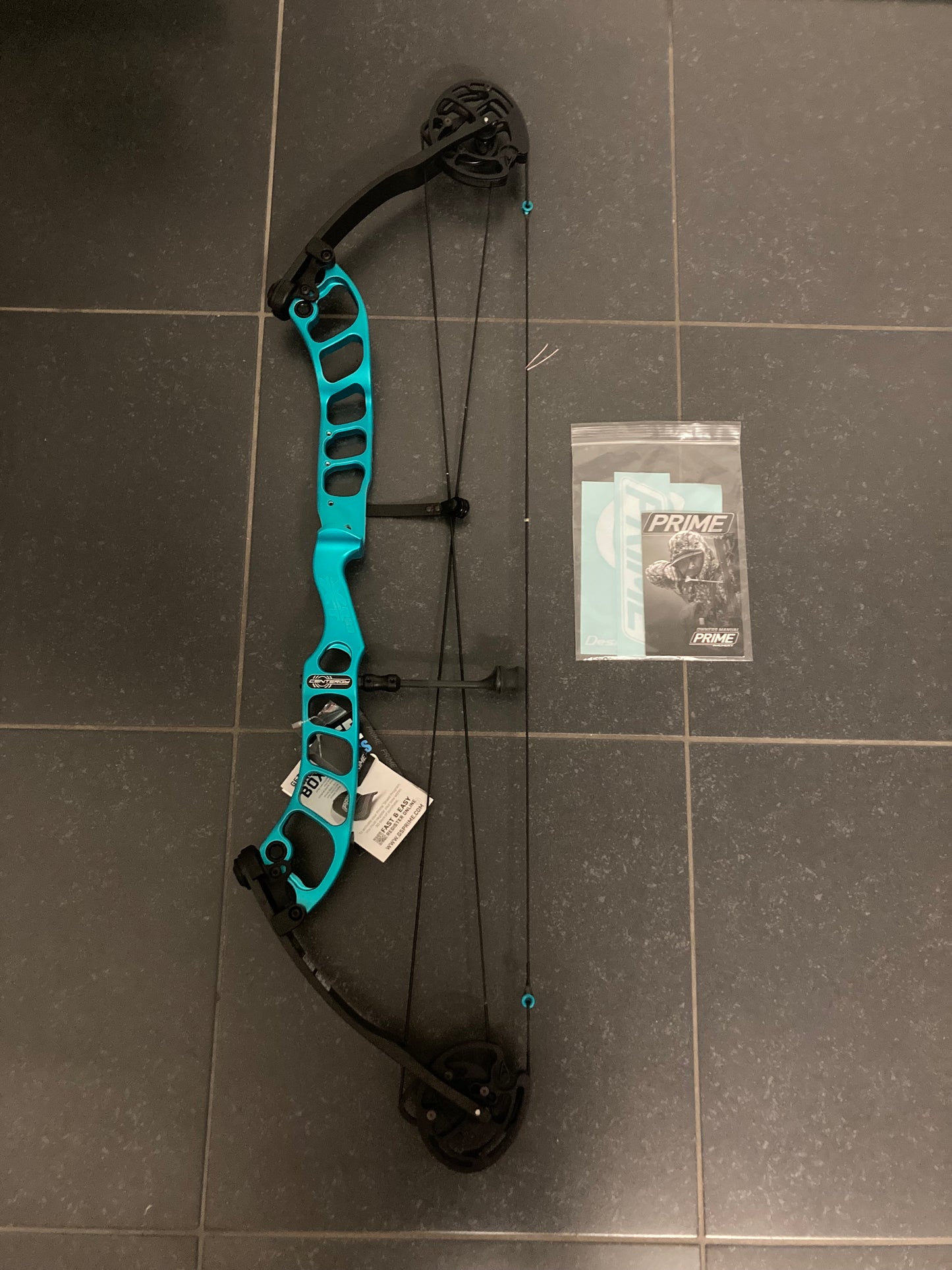 Prime Centergy X-1 39 Compound Bow RH Teal 50-60 lbs - NEW (#1.1)