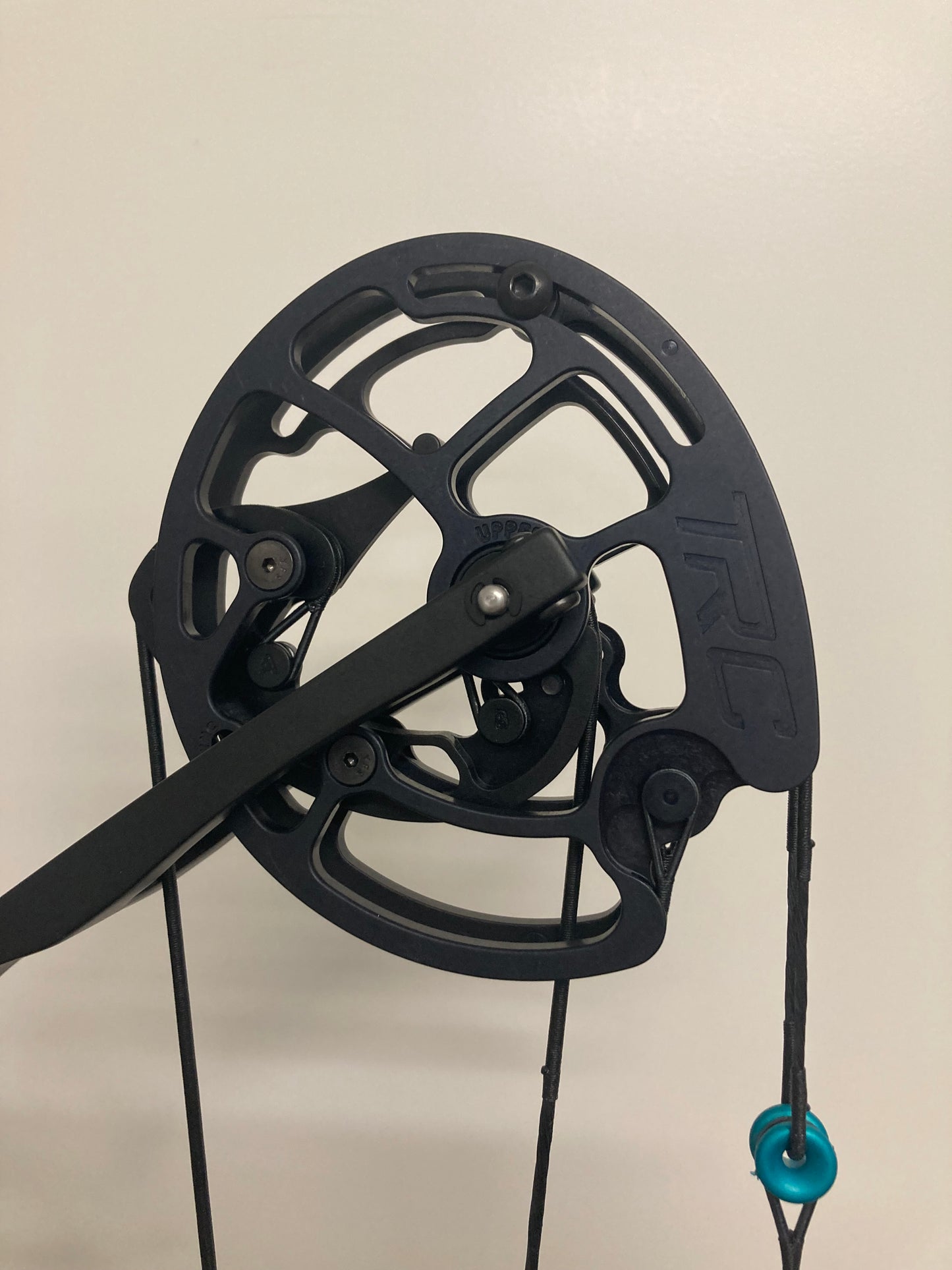 Prime Centergy X-1 39 Compound Bow RH Teal 50-60 lbs - NEW (#1.1)