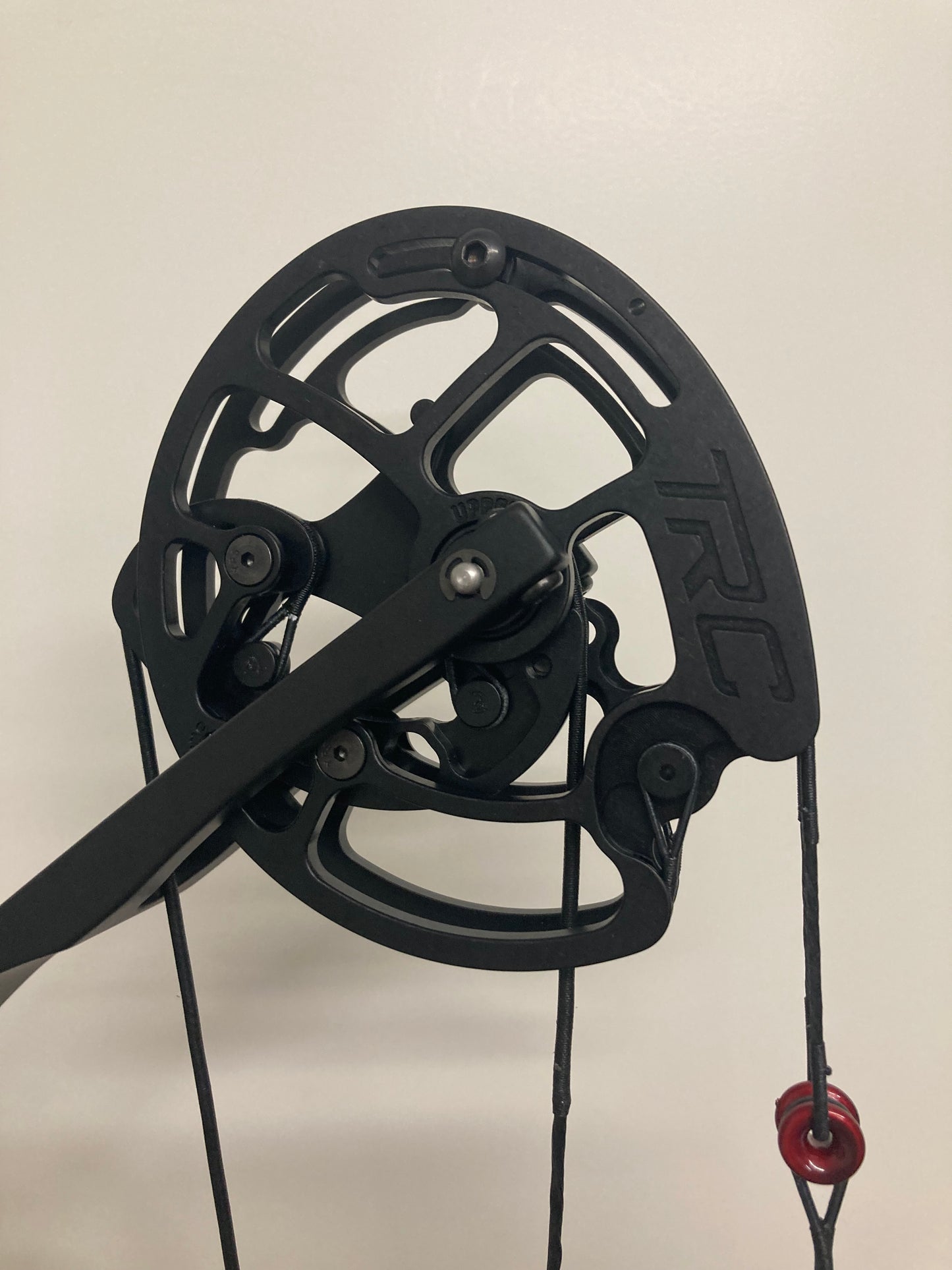 Prime Centergy X-1 39 Compound Bow RH Cherry Red 50-60 lbs - NEW (#1.1)