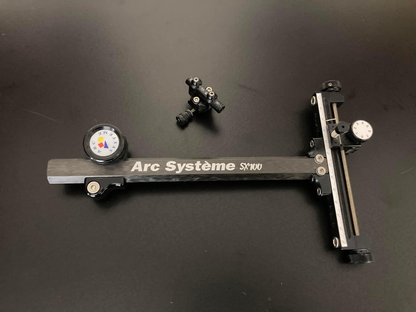 Arc Système SX100 Compound Sight RH Black 9 inch - Used
