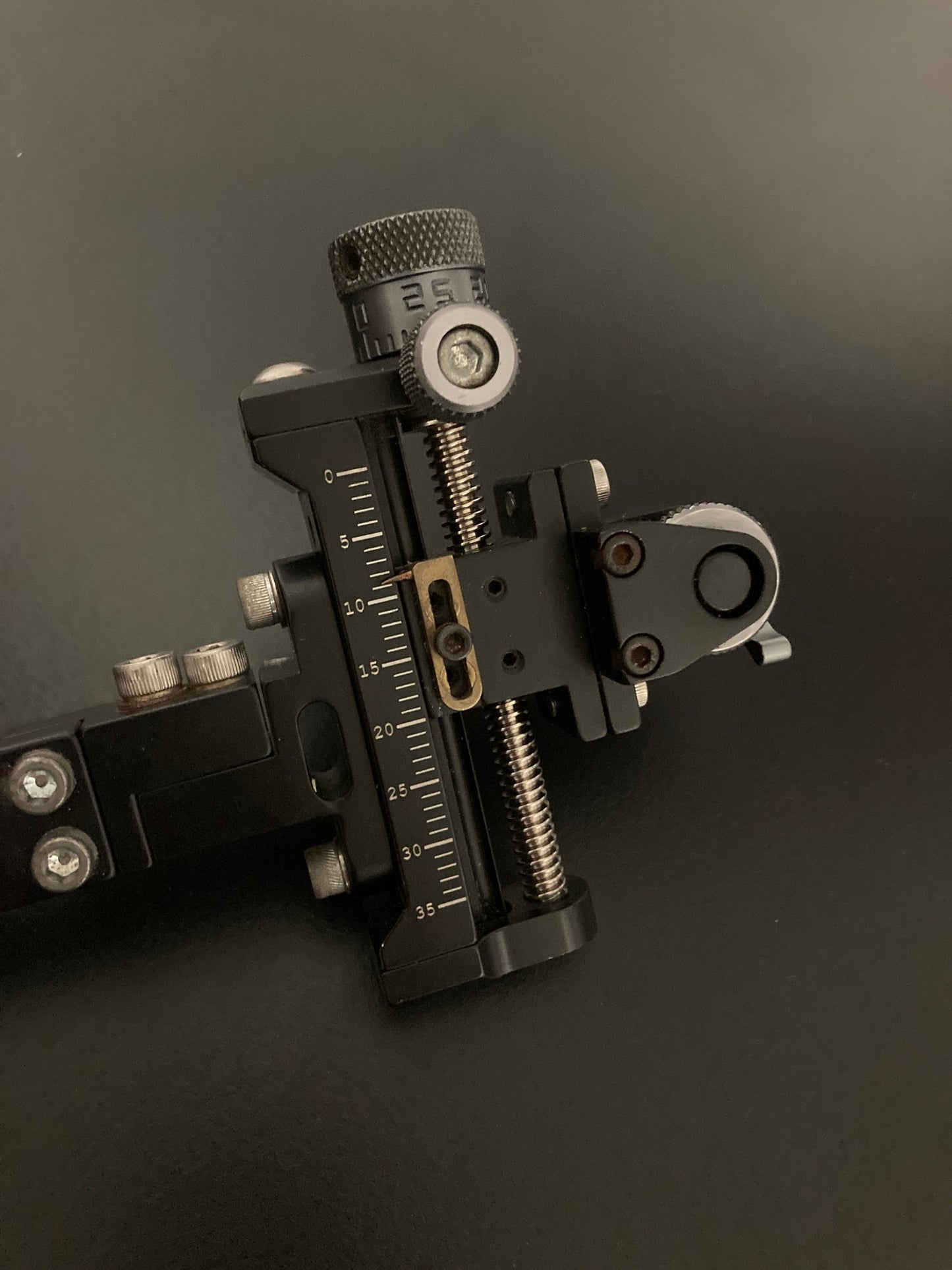 CBE Elite Target Compound Sight RH Black 6 inch - Used