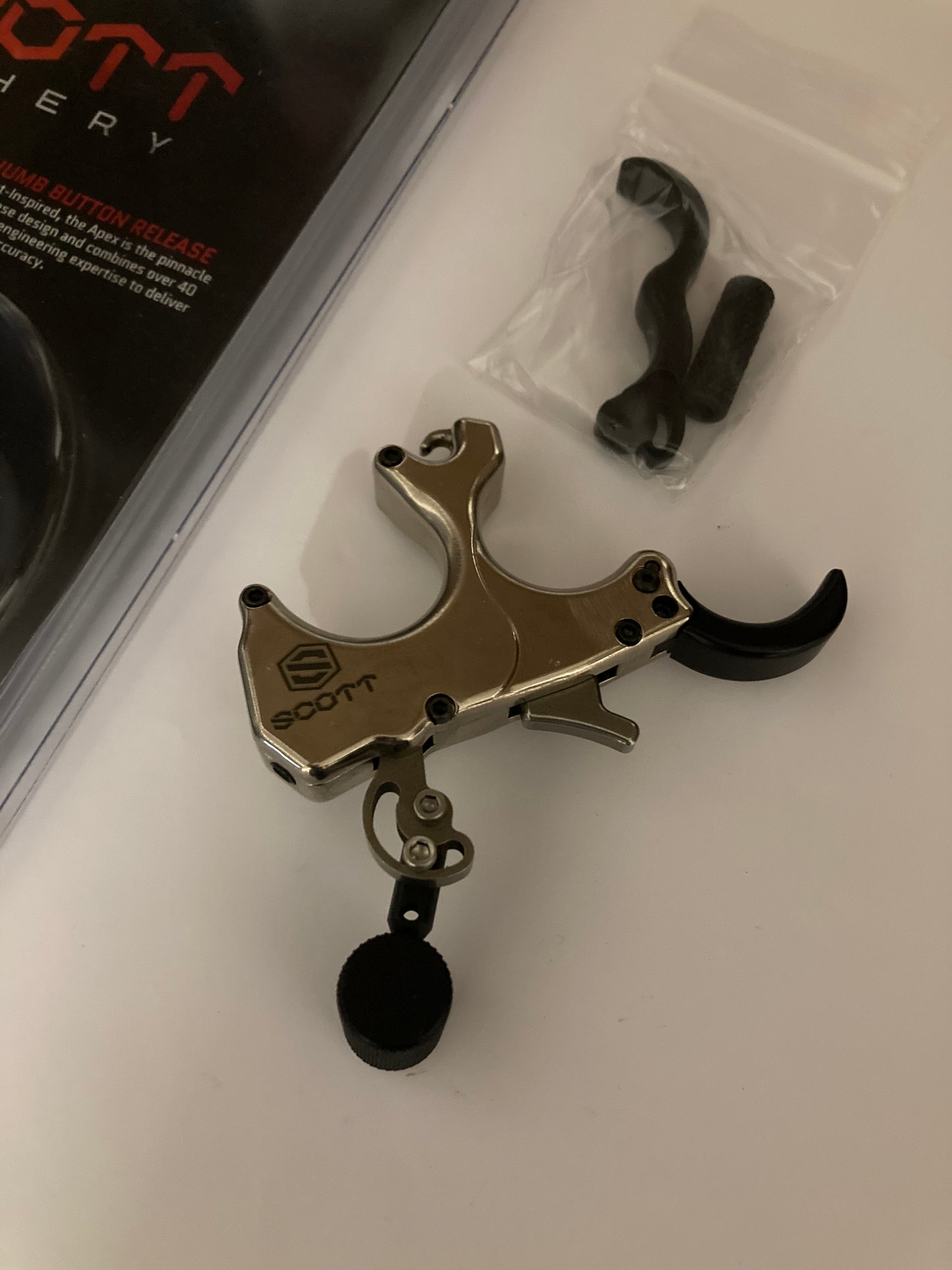 Scott Apex Thumb Trigger Release Size L - Show Model (#143)
