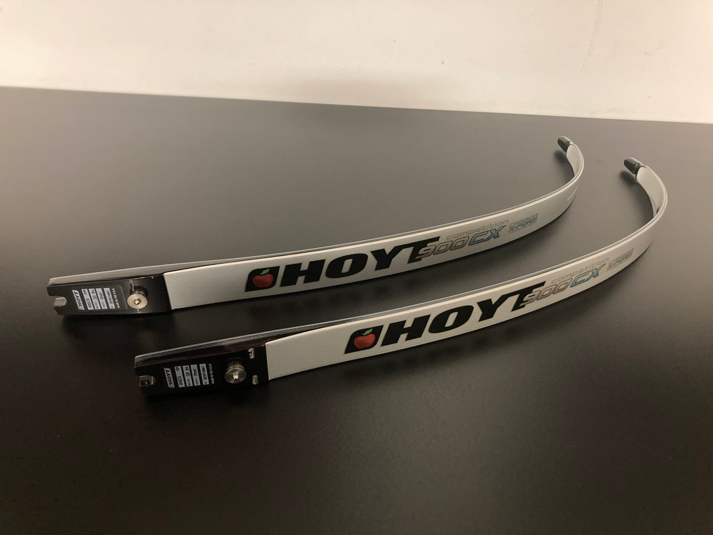 Hoyt 900CX Limbs ILF 66-38 lbs Blue - Used (#187)