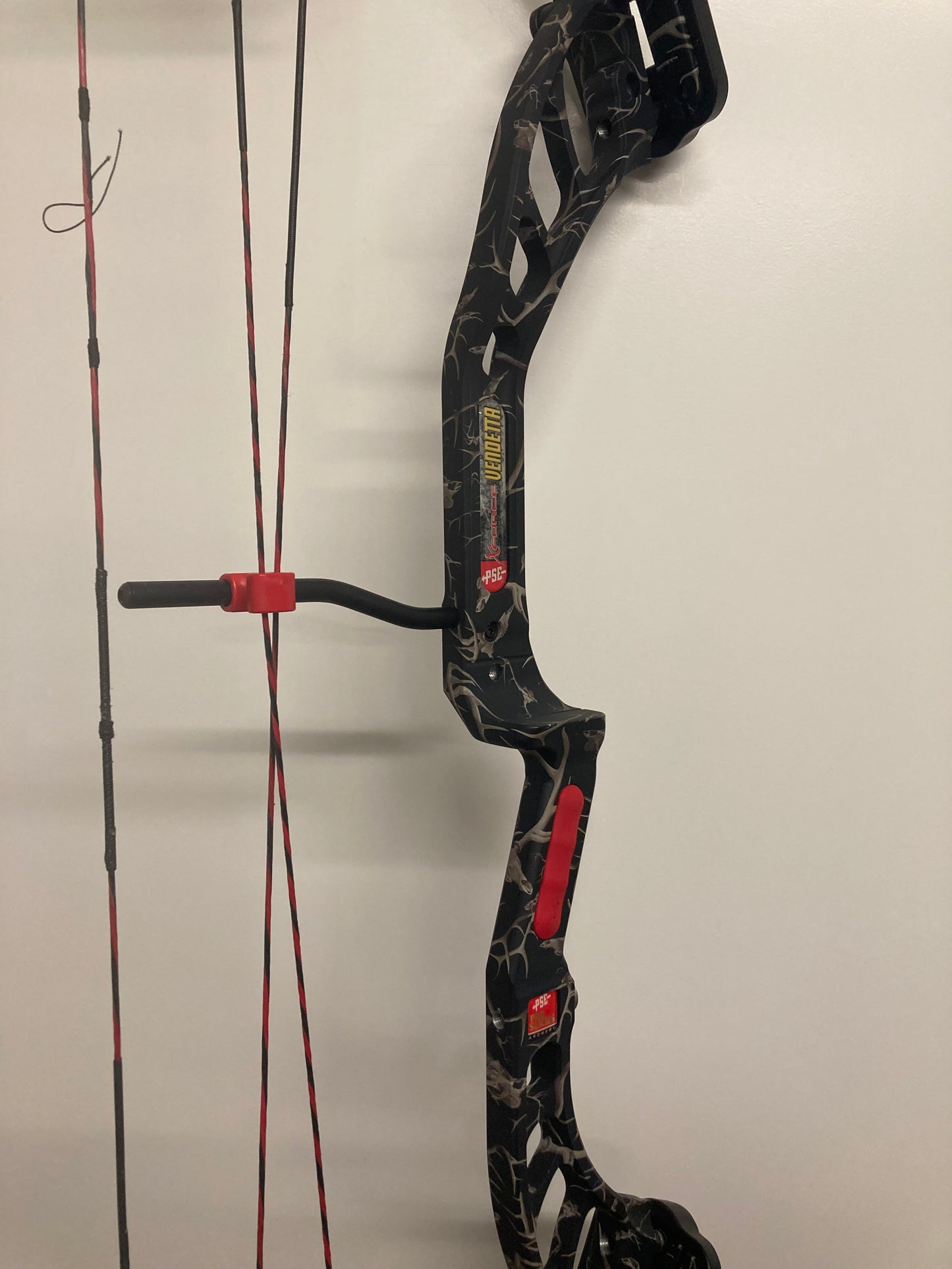 PSE X-Force Vendetta Compound Bow LH Black Antler 50-60 lbs - Used