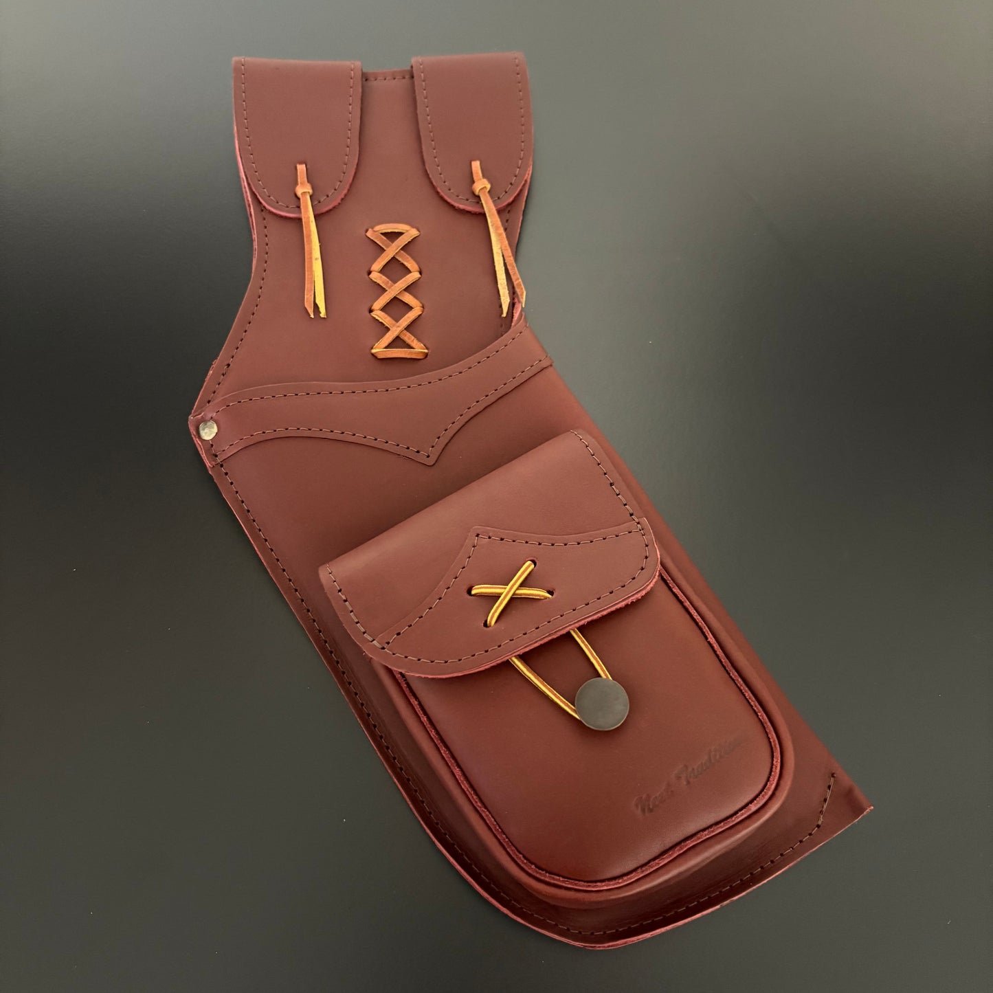 Neet Traditional Field Quiver RH Leather - Show Model