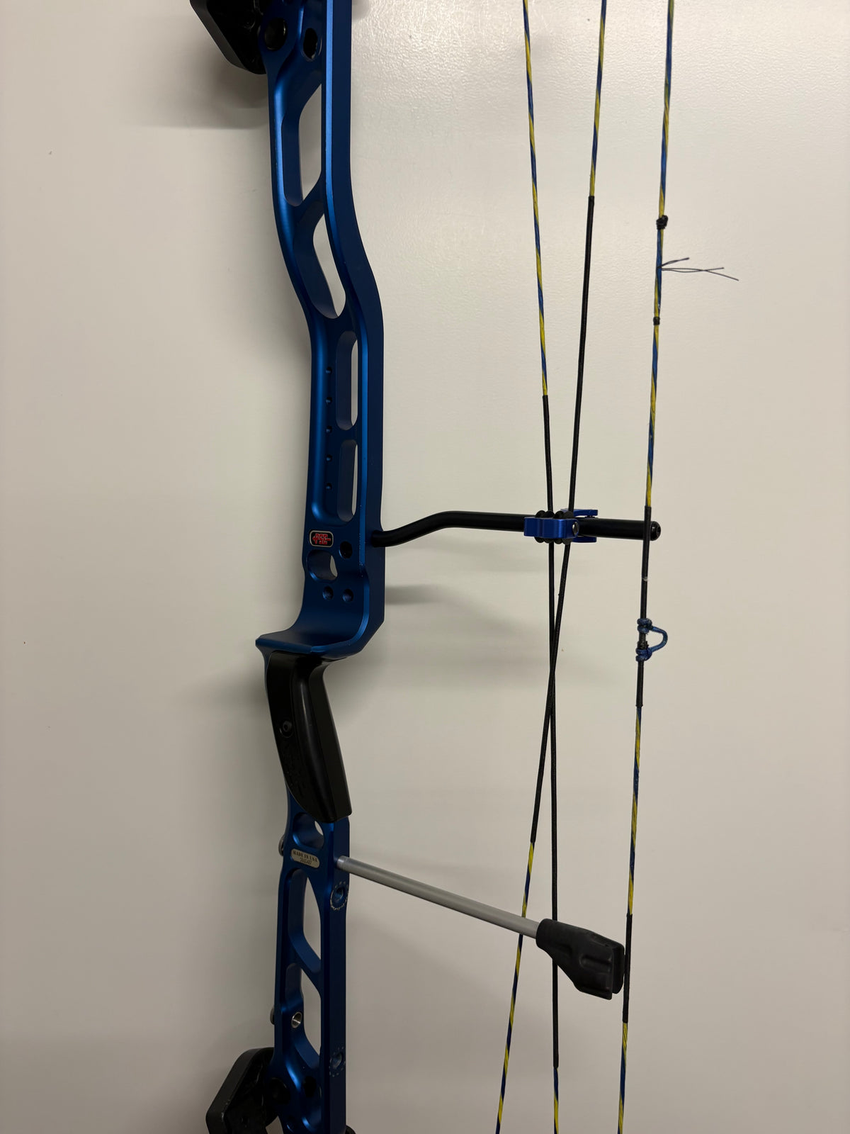 PSE Lazer 2021 Compound Bow RH Blue 30-40 lbs - Used