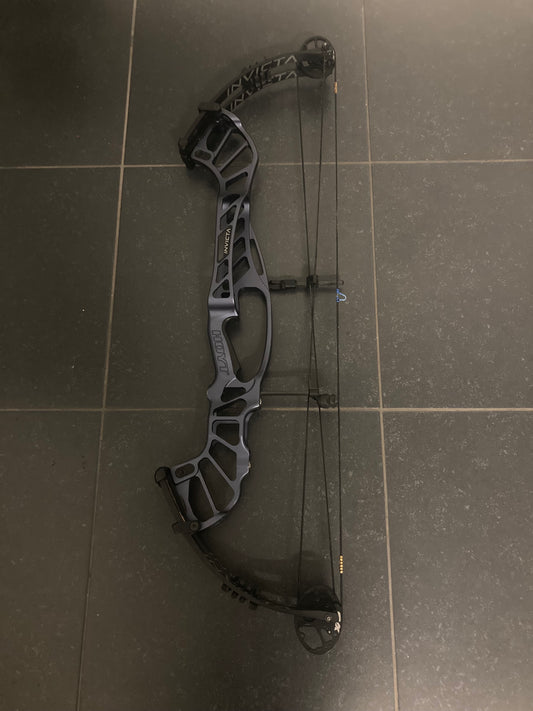 Hoyt Invicta 37 Compound Bow RH Slate SVX #2 50-60 lbs - Used (#1.1)