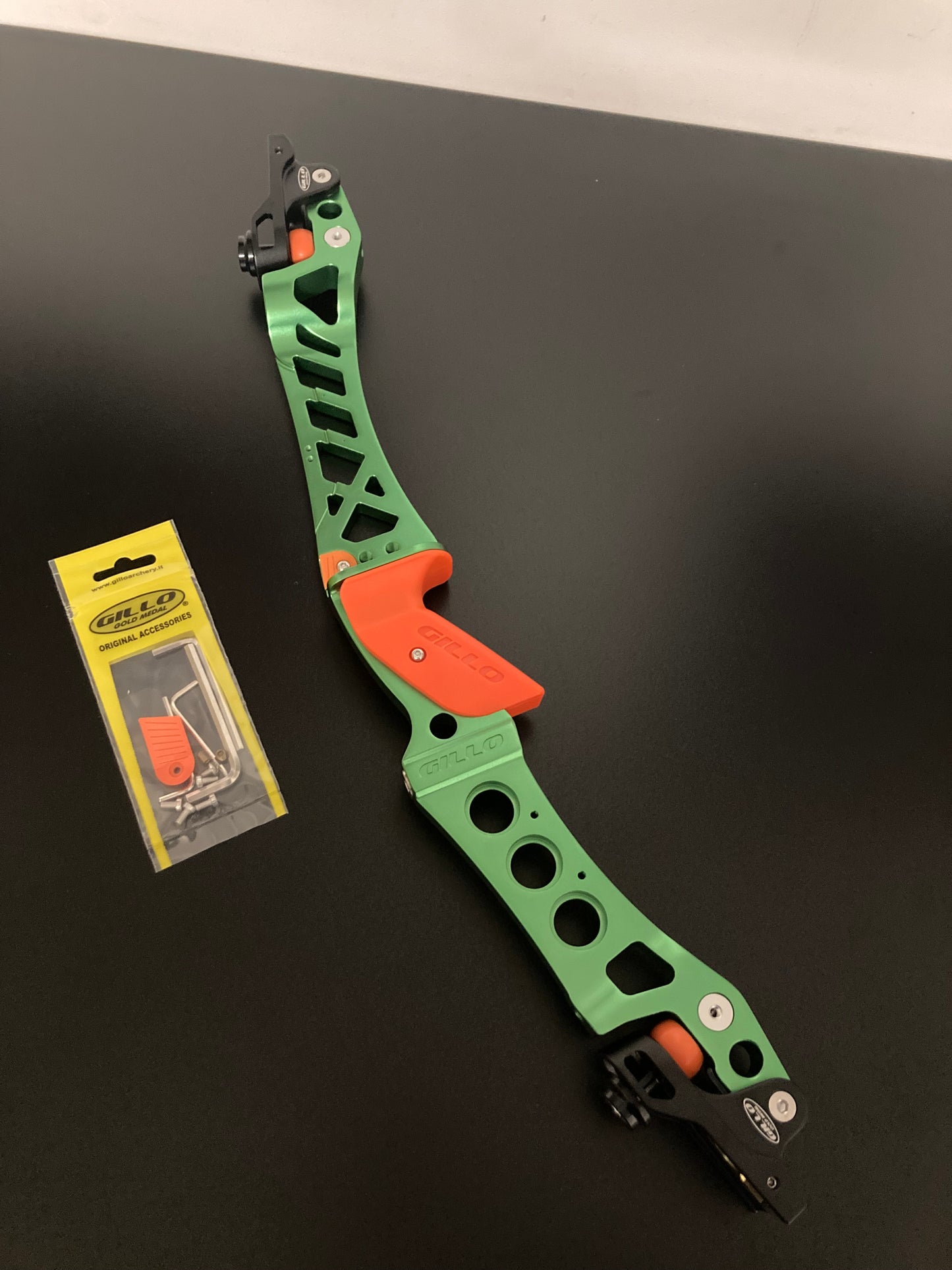 Gillo Riser GX2 25 ILF RH Green 25'' B-Grade - Show Model