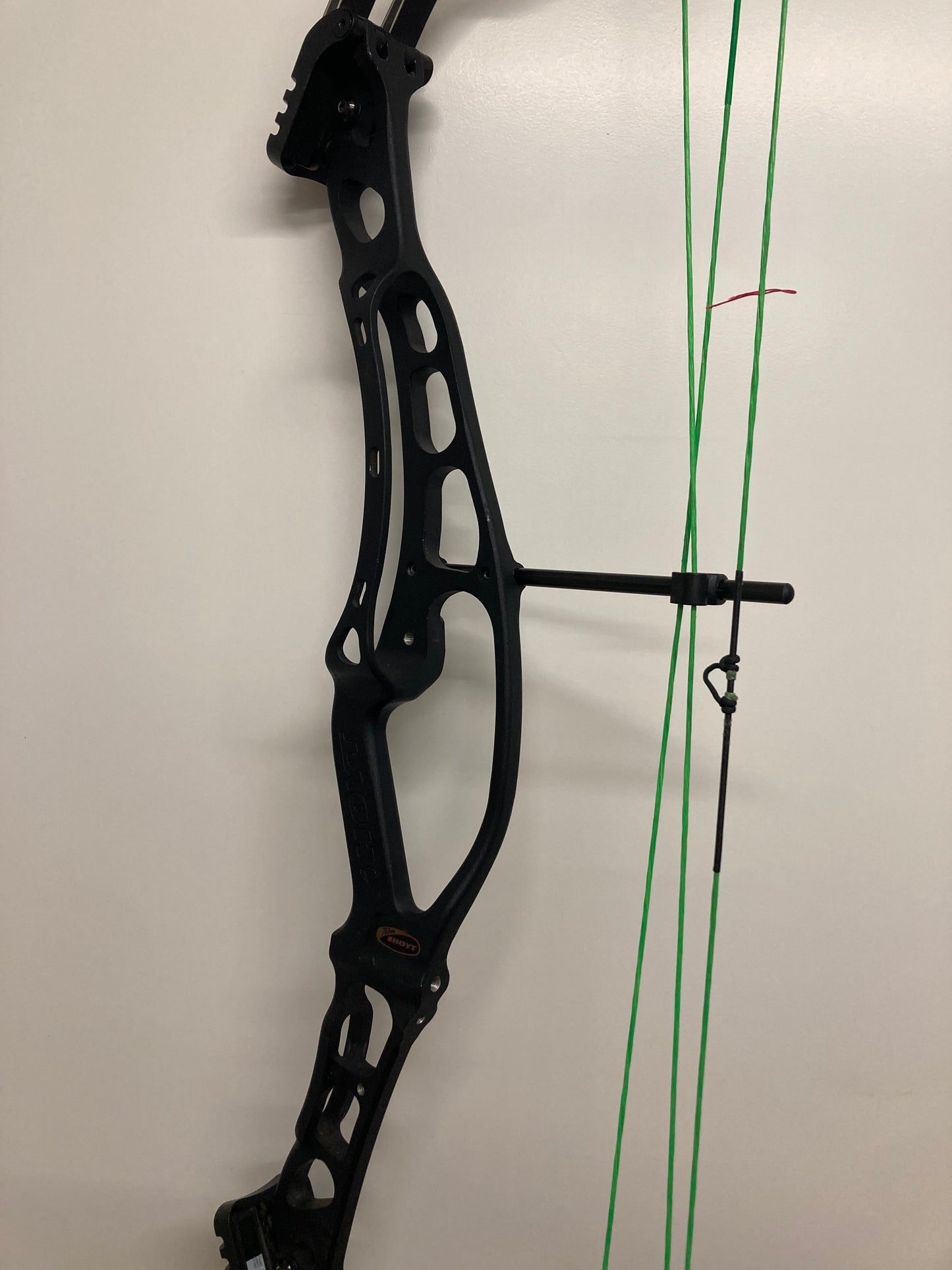 Hoyt Vantage Elite Compound Bow RH Matt Black Edition Spiral X #2.5 50-60 lbs - Used