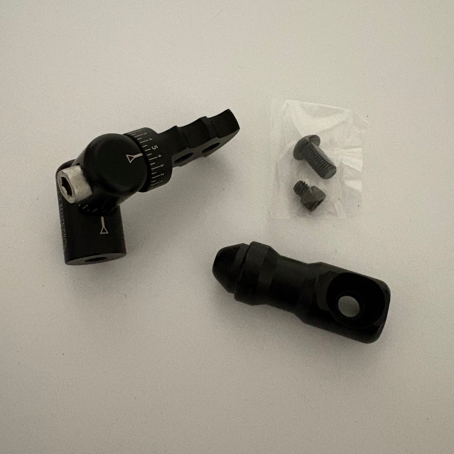 Doinker Mighty Mount Offset V-bar Mount Including Extension Leg - Show Model (#B31)
