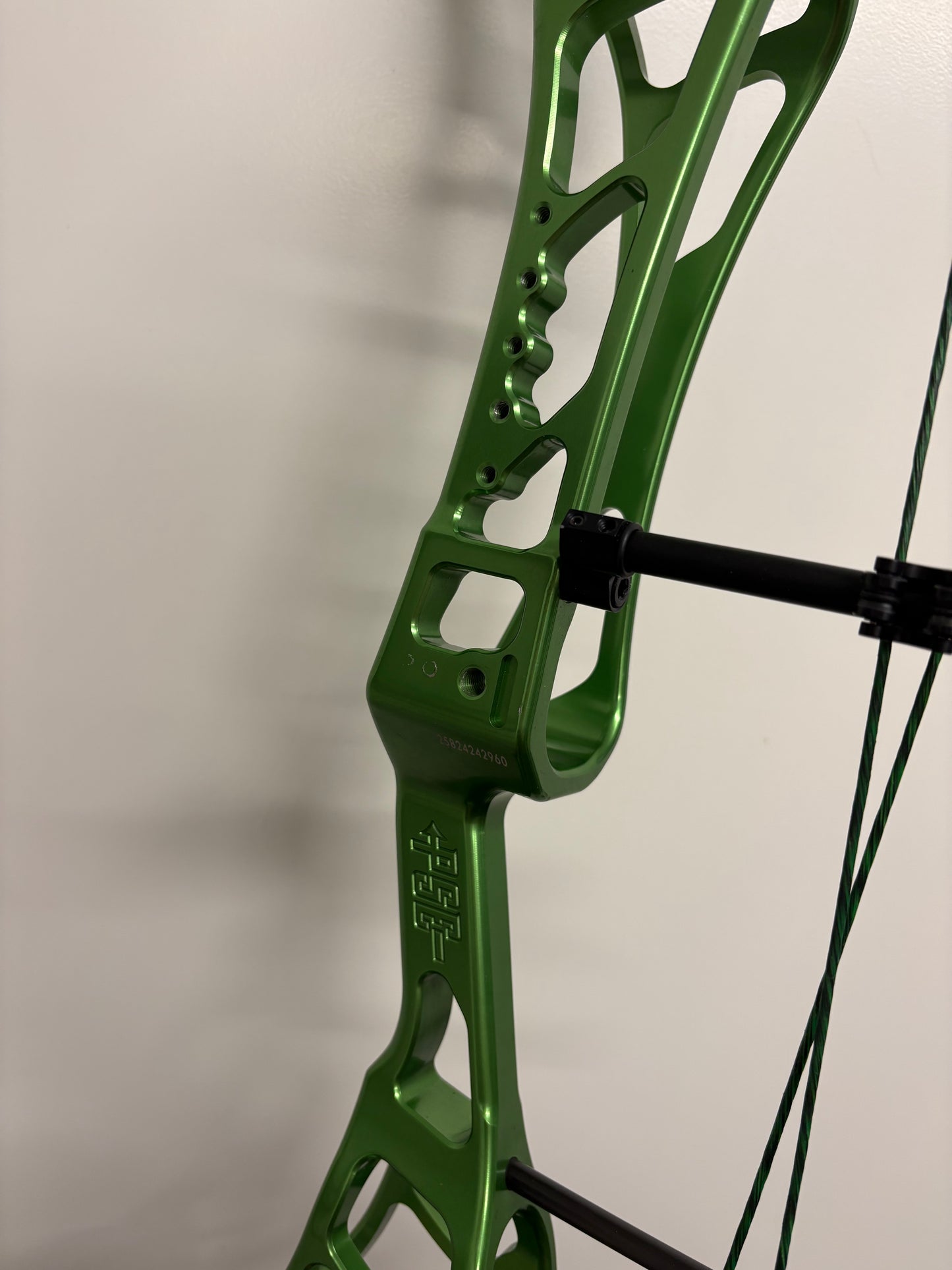 PSE Perform X 3D Compound Bow LH Green 50-60 lbs - Used
