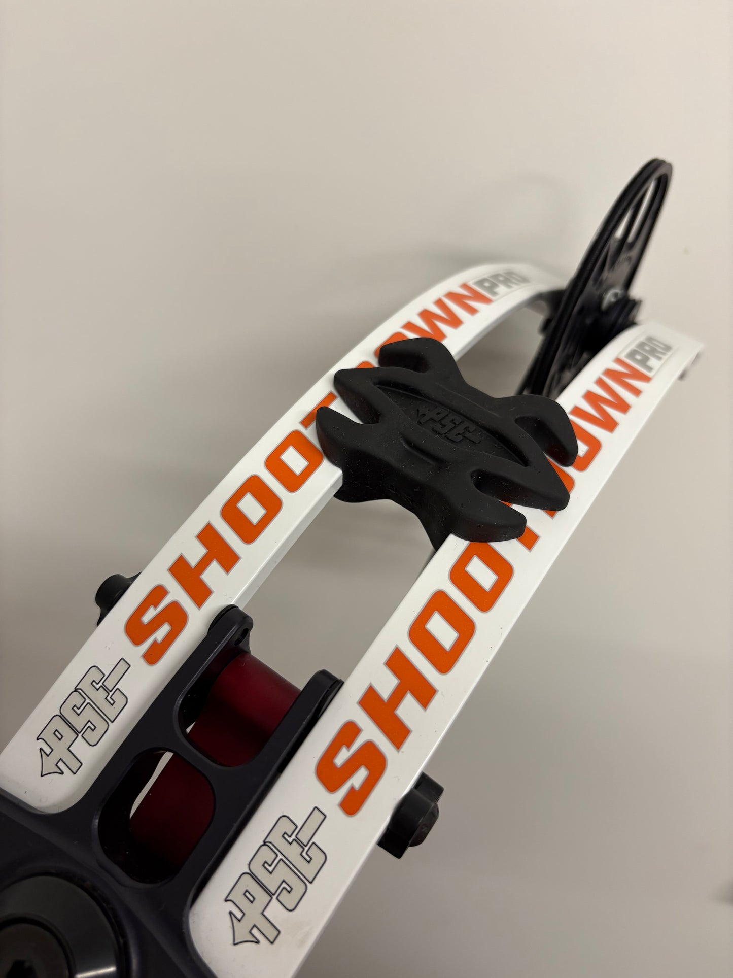 PSE Shootdown Pro M2 Compound Bow RH Red 50-60 lbs - Used