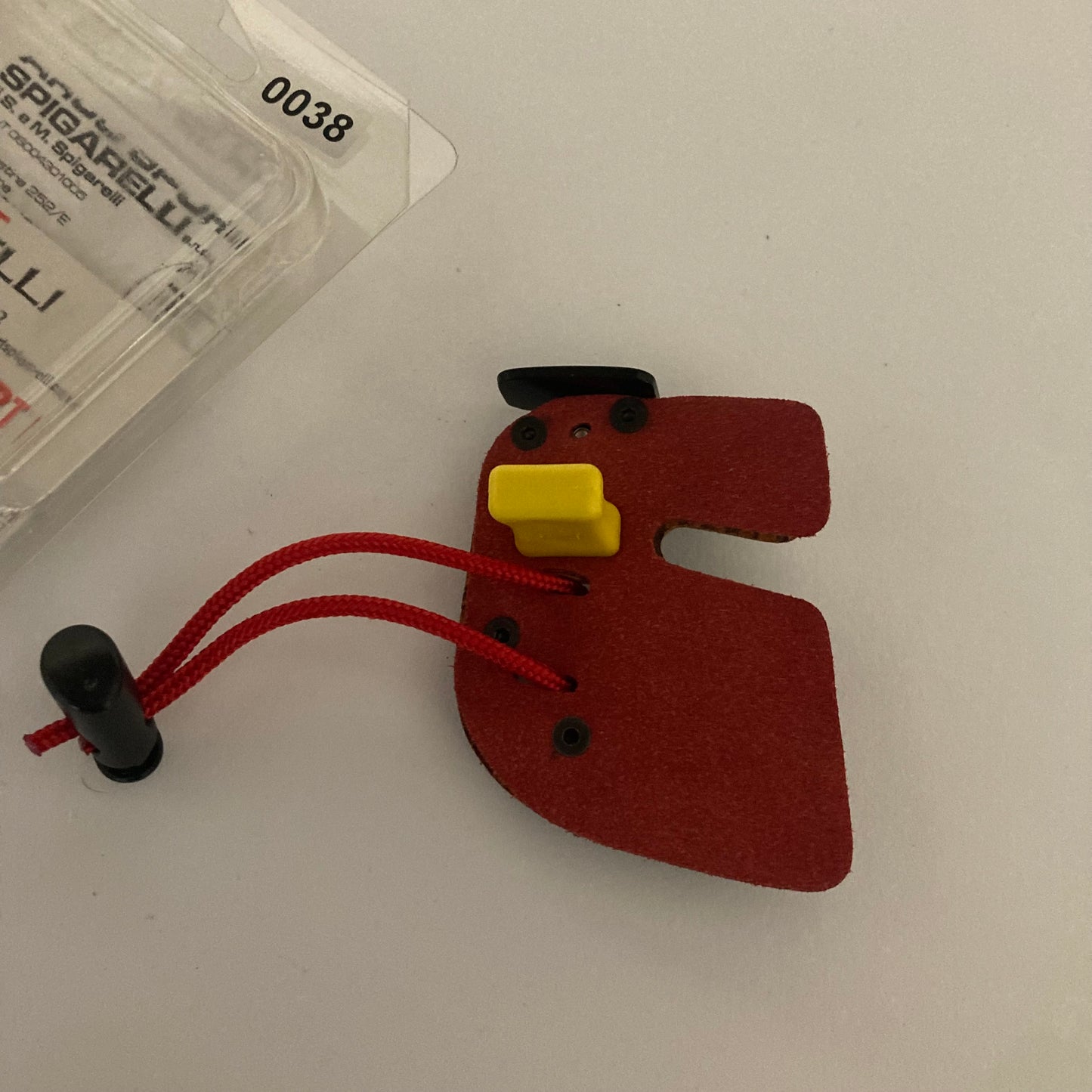 Spigarelli Confort Recurve Finger Tab RH Small - NEW (#38)