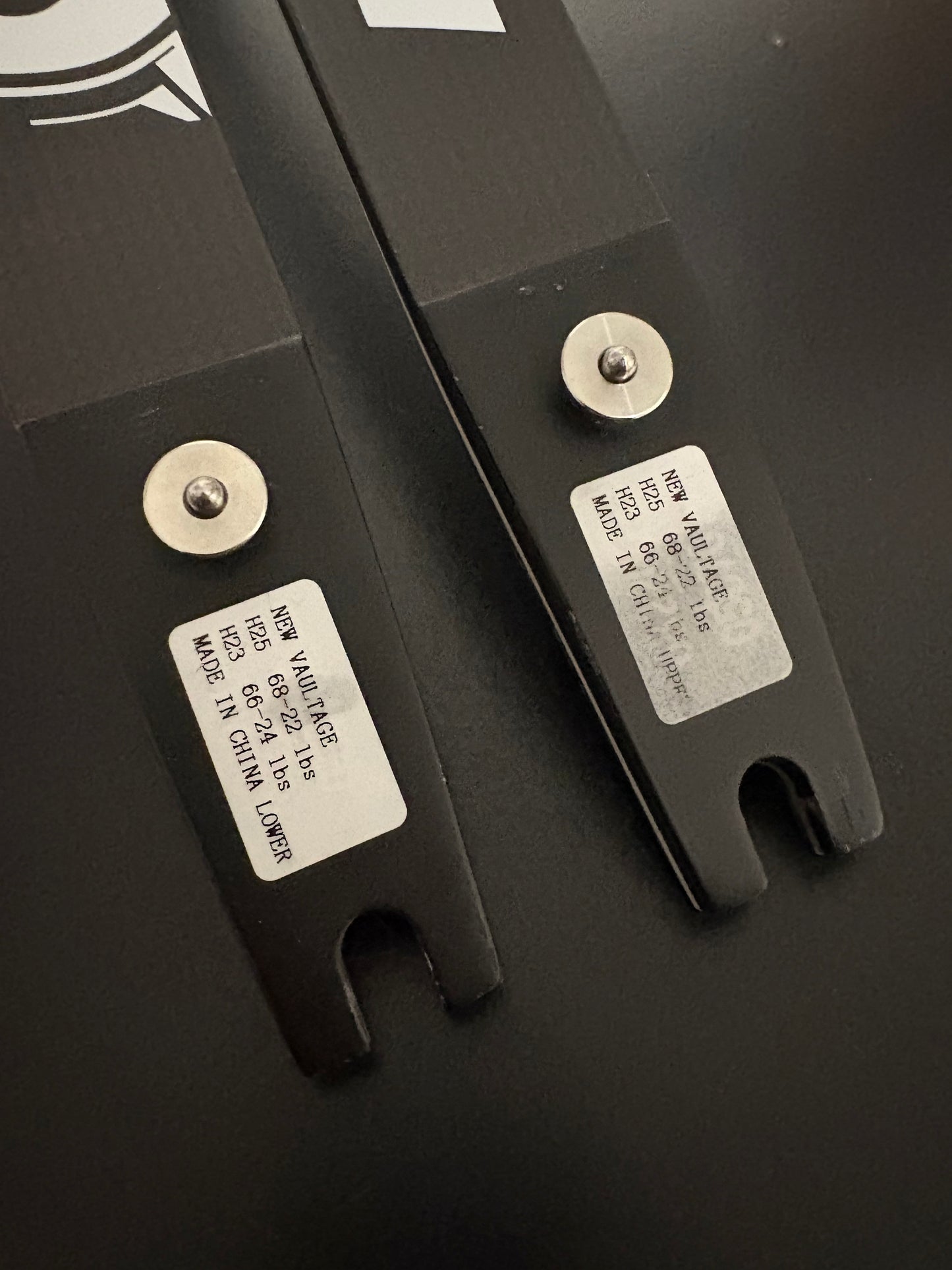 Kinetic Vaultage Carbon Limbs ILF 68-22 lbs - Used (#208)