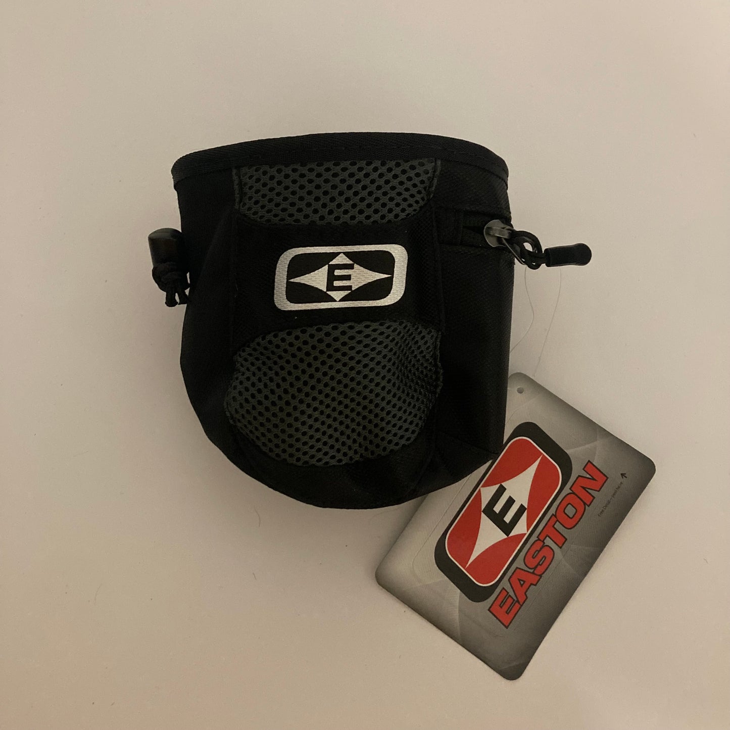 Easton Deluxe Release Pouch Black - NEW