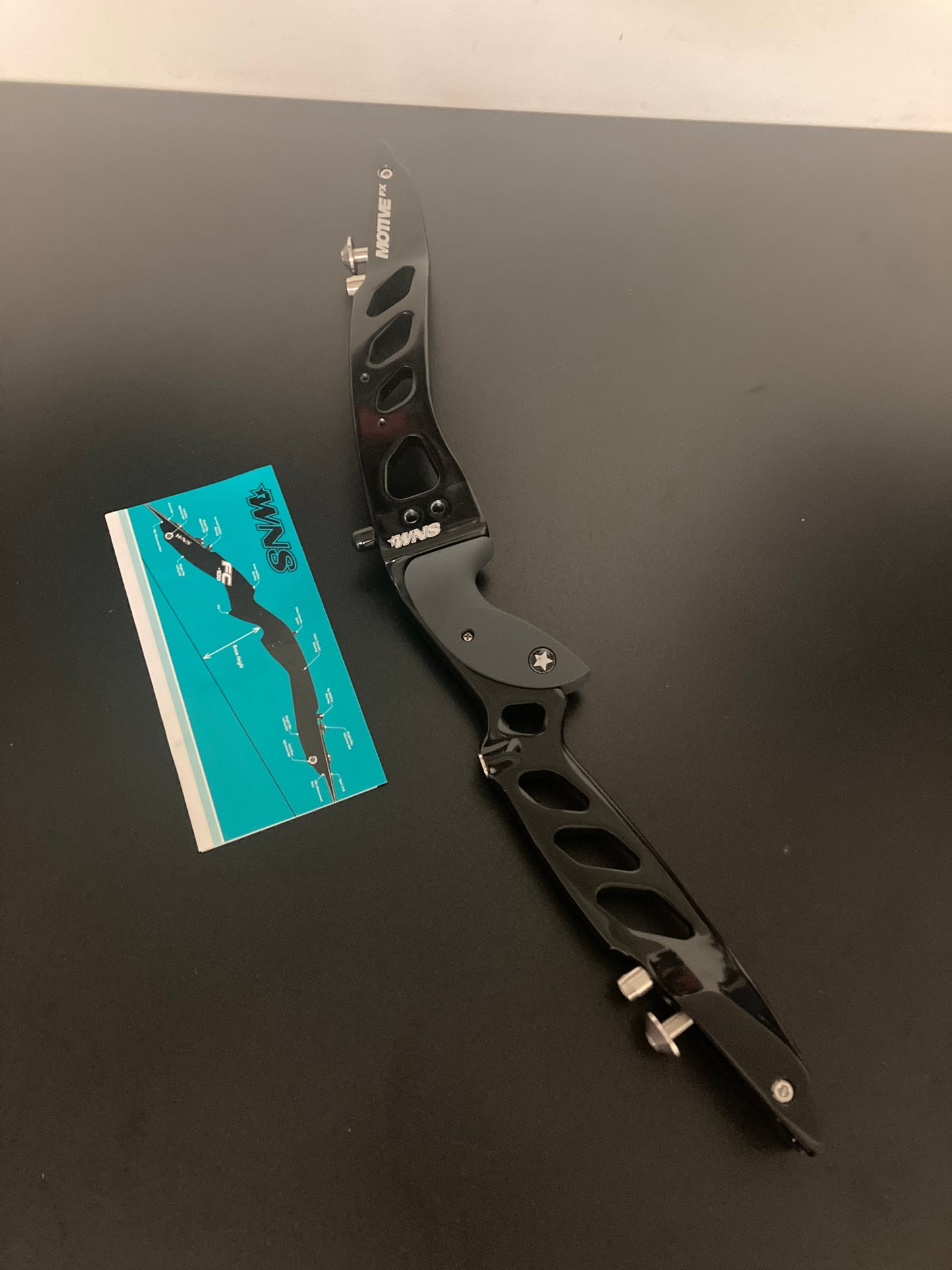 WNS Riser Motive FX ILF LH Black 25'' - NEW