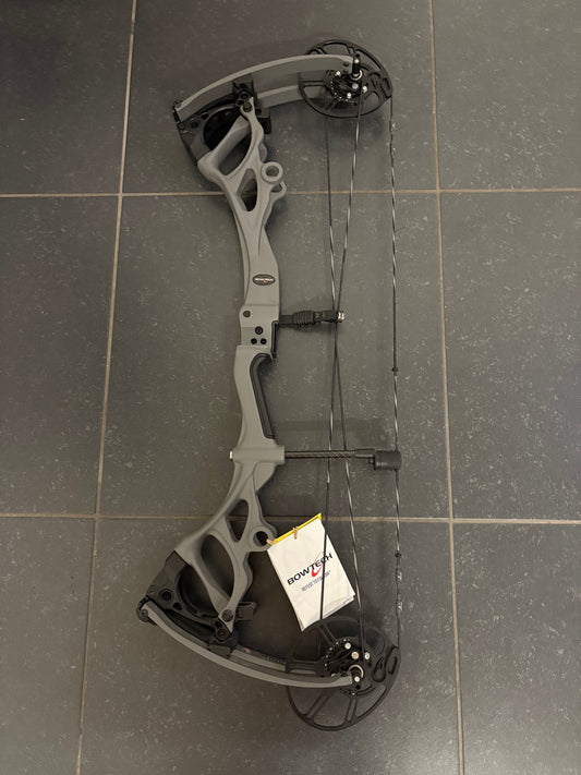 Bowtech Carbon One Compound Bow RH Smokey Grey 60-70 lbs - NEW
