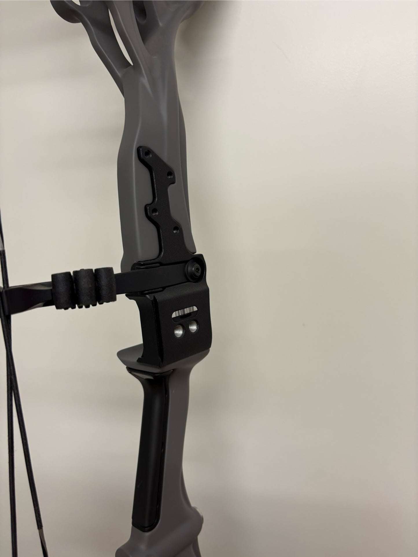 Bowtech Carbon One Compound Bow RH Smokey Grey 60-70 lbs - NEW