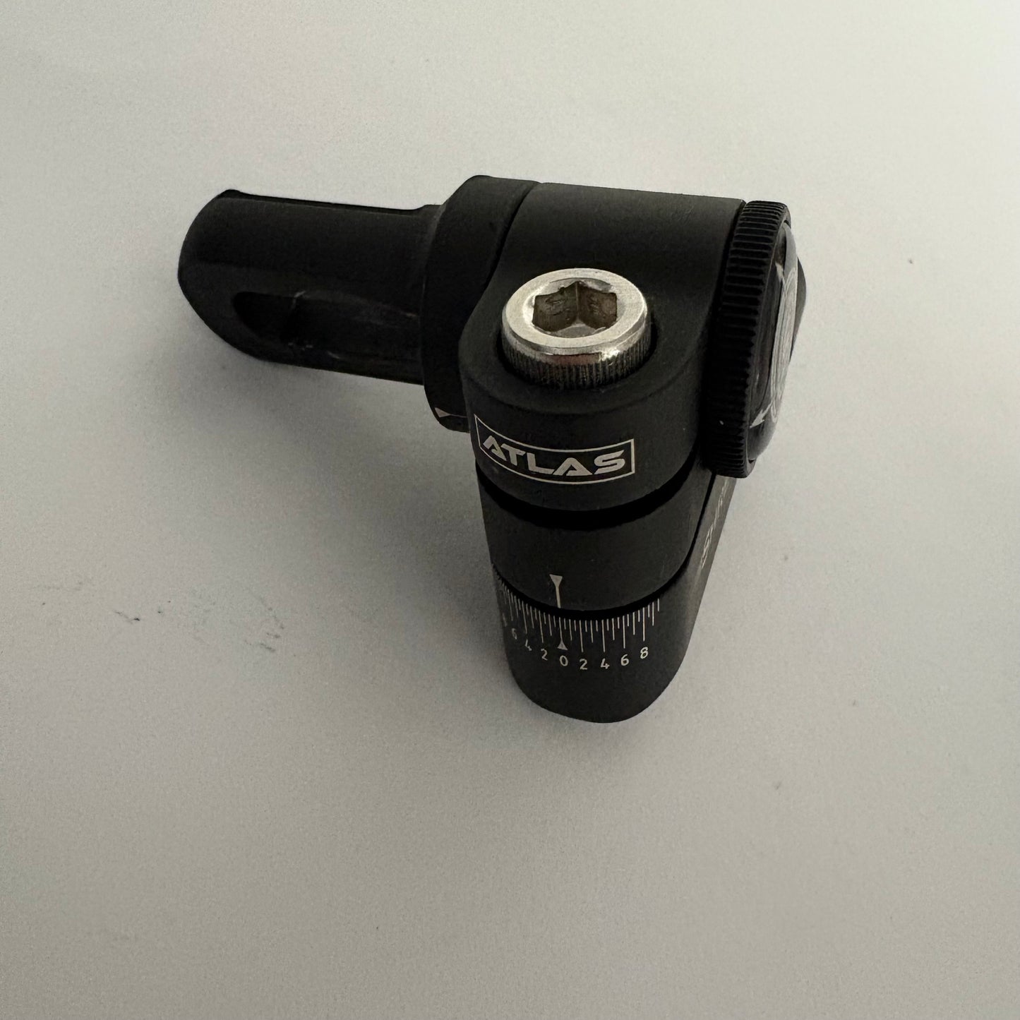 Shrewd Atlas V-bar Mount - Used (#R92)