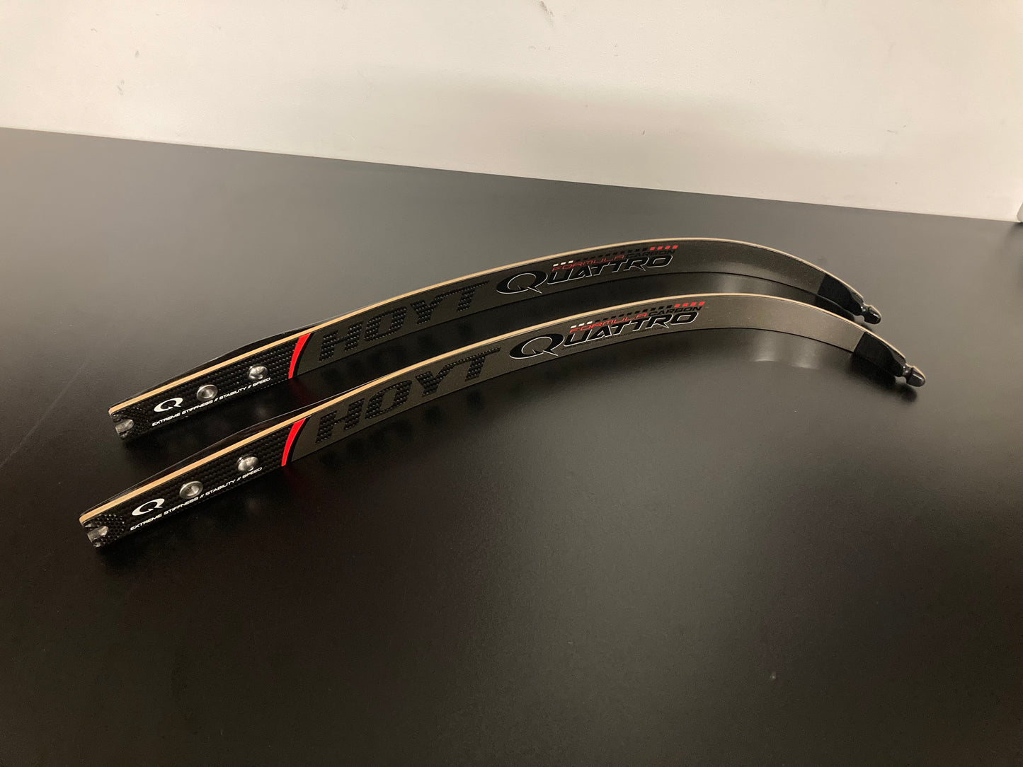 Hoyt Quattro Formula Limbs Wood 68-42 lbs - Used (#58)
