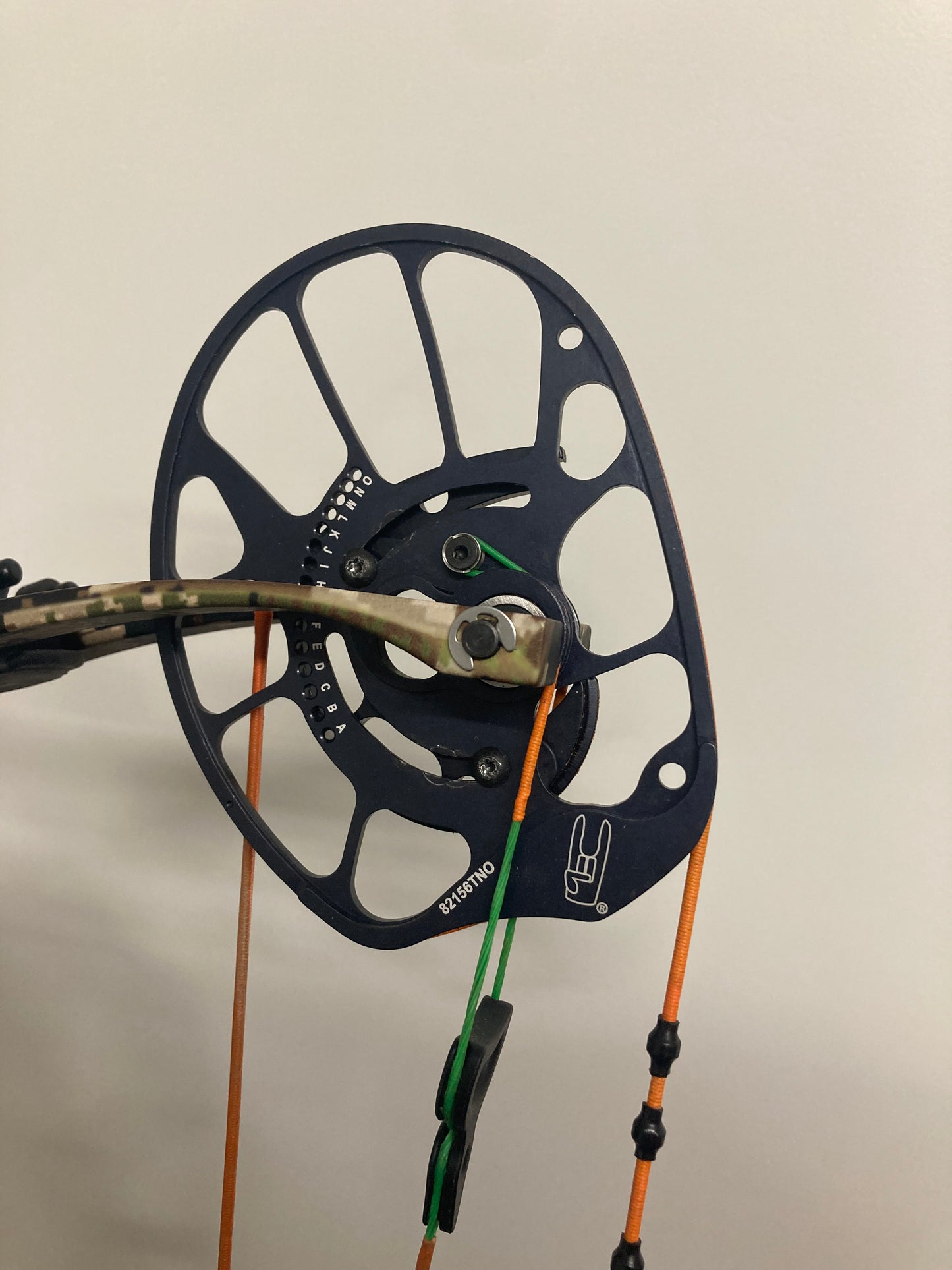PSE Embark Nock On NTN Compound Bow RH Black 50-60 lbs - Used