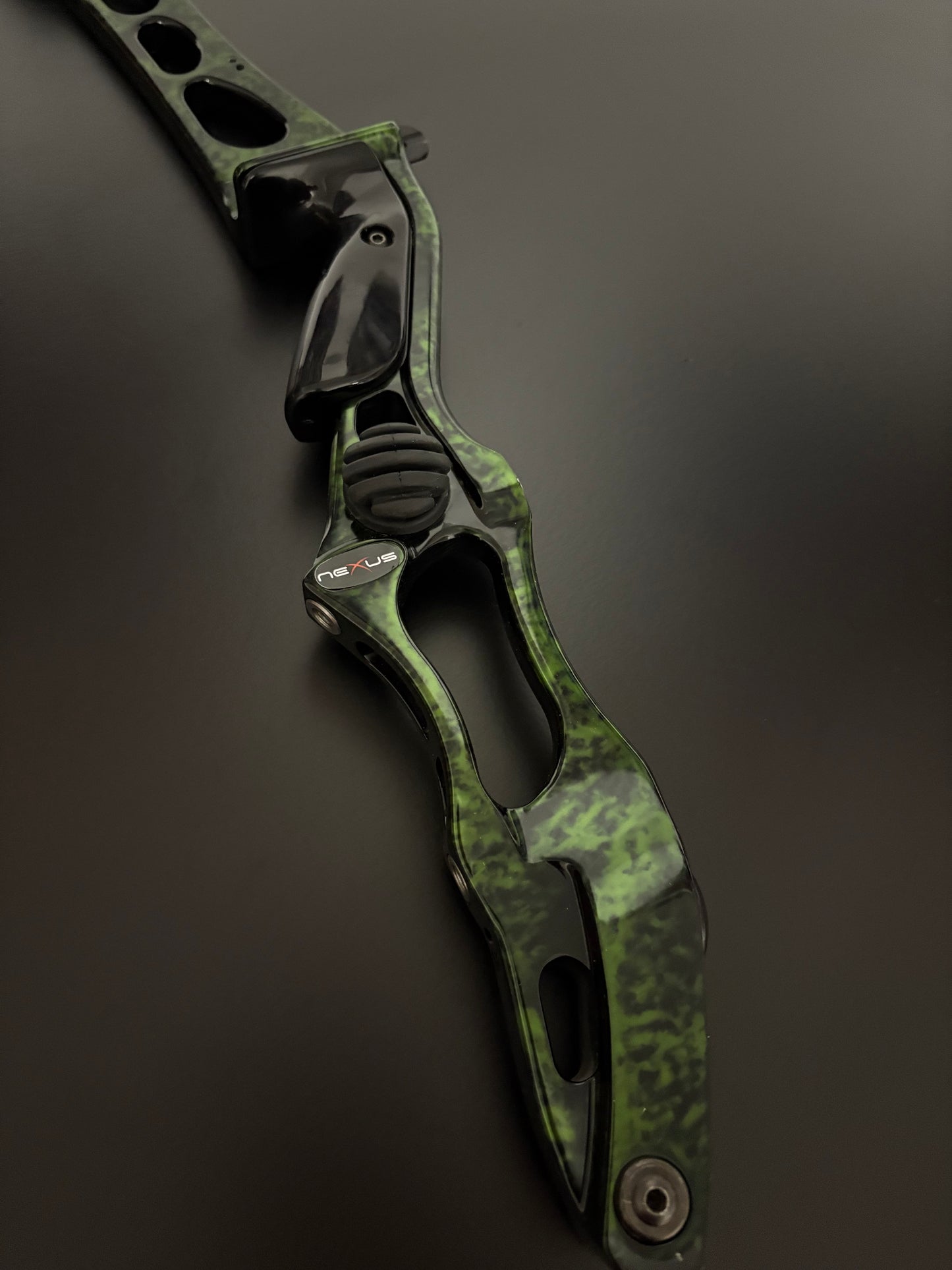 Hoyt Riser Nexus ILF LH Green 25'' - Used