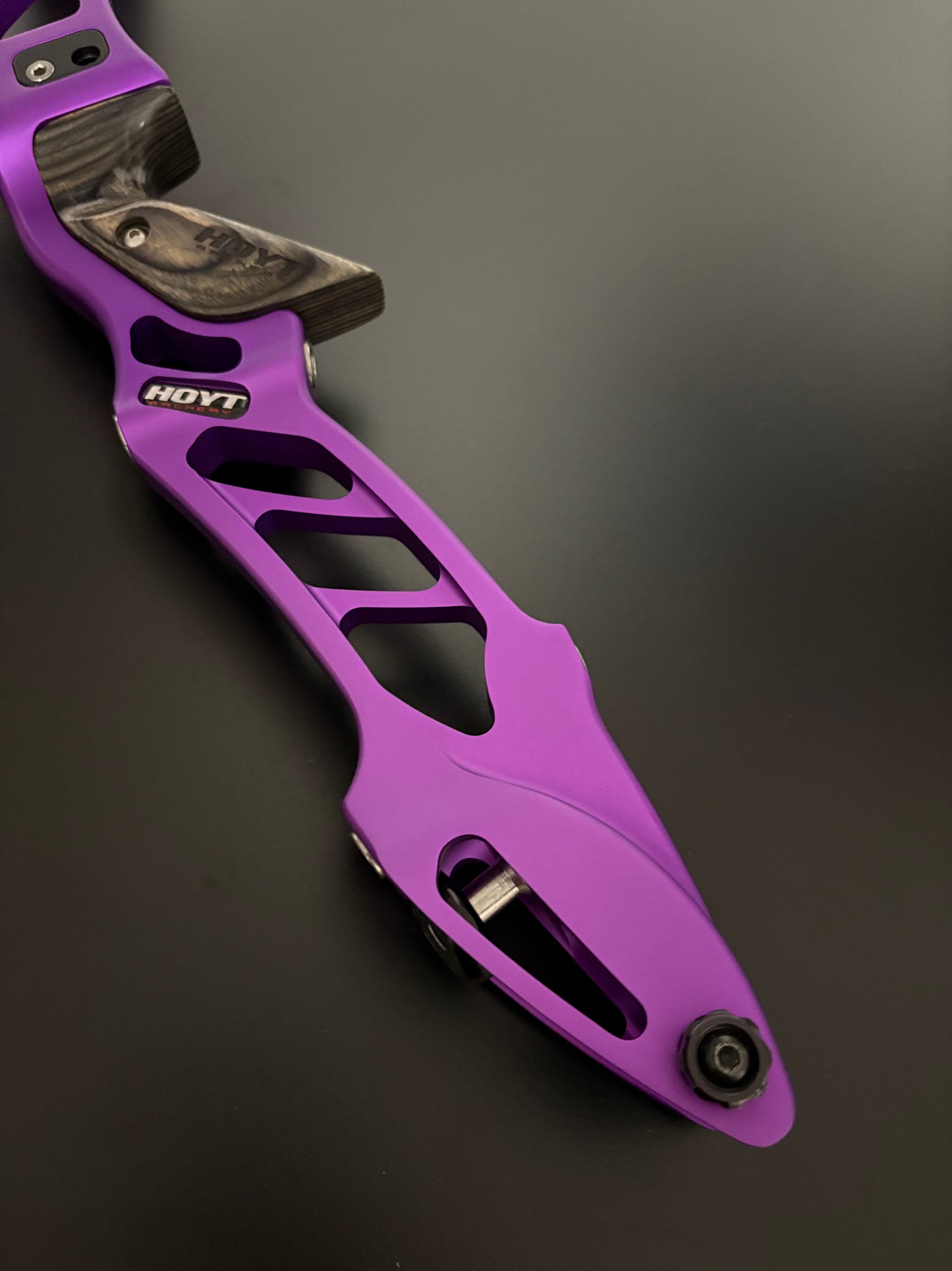 Hoyt Riser Epik ILF LH Purple 25'' - Used