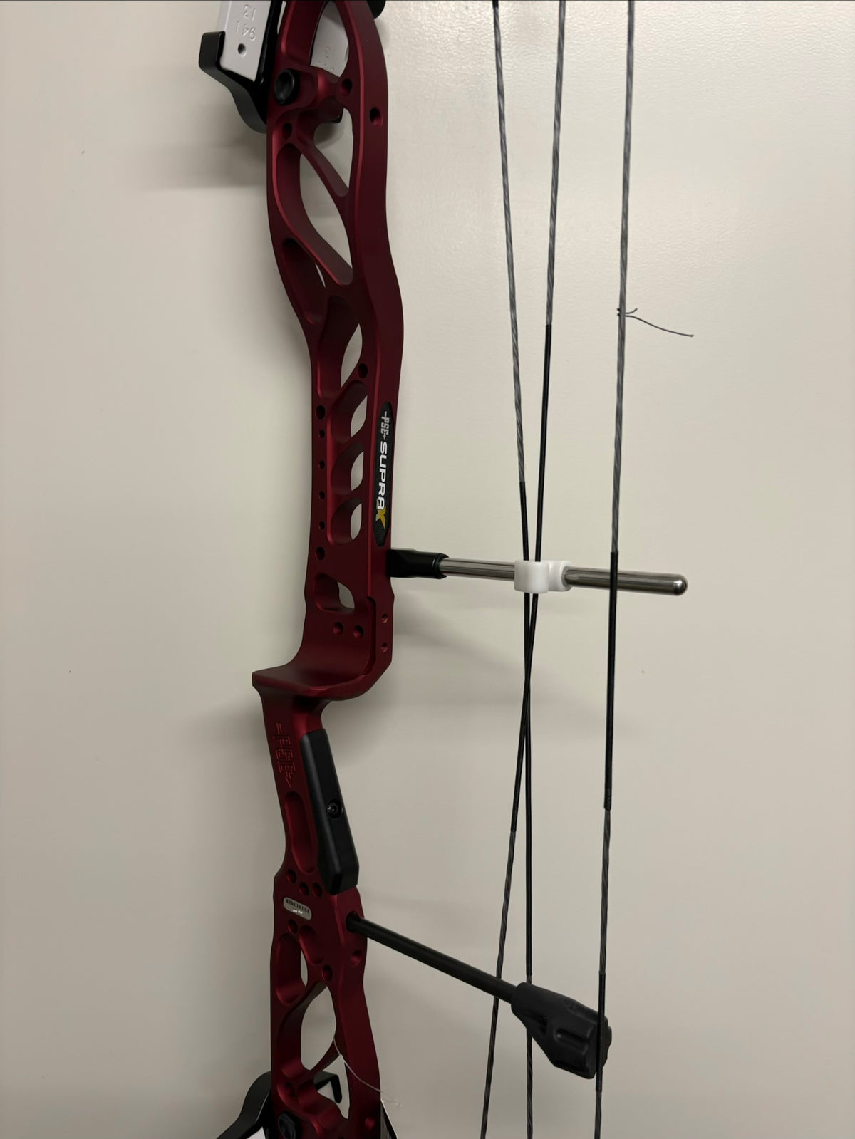 PSE Supra X 37 M2 Compound Bow RH Black Cherry 50-60 lbs - NEW