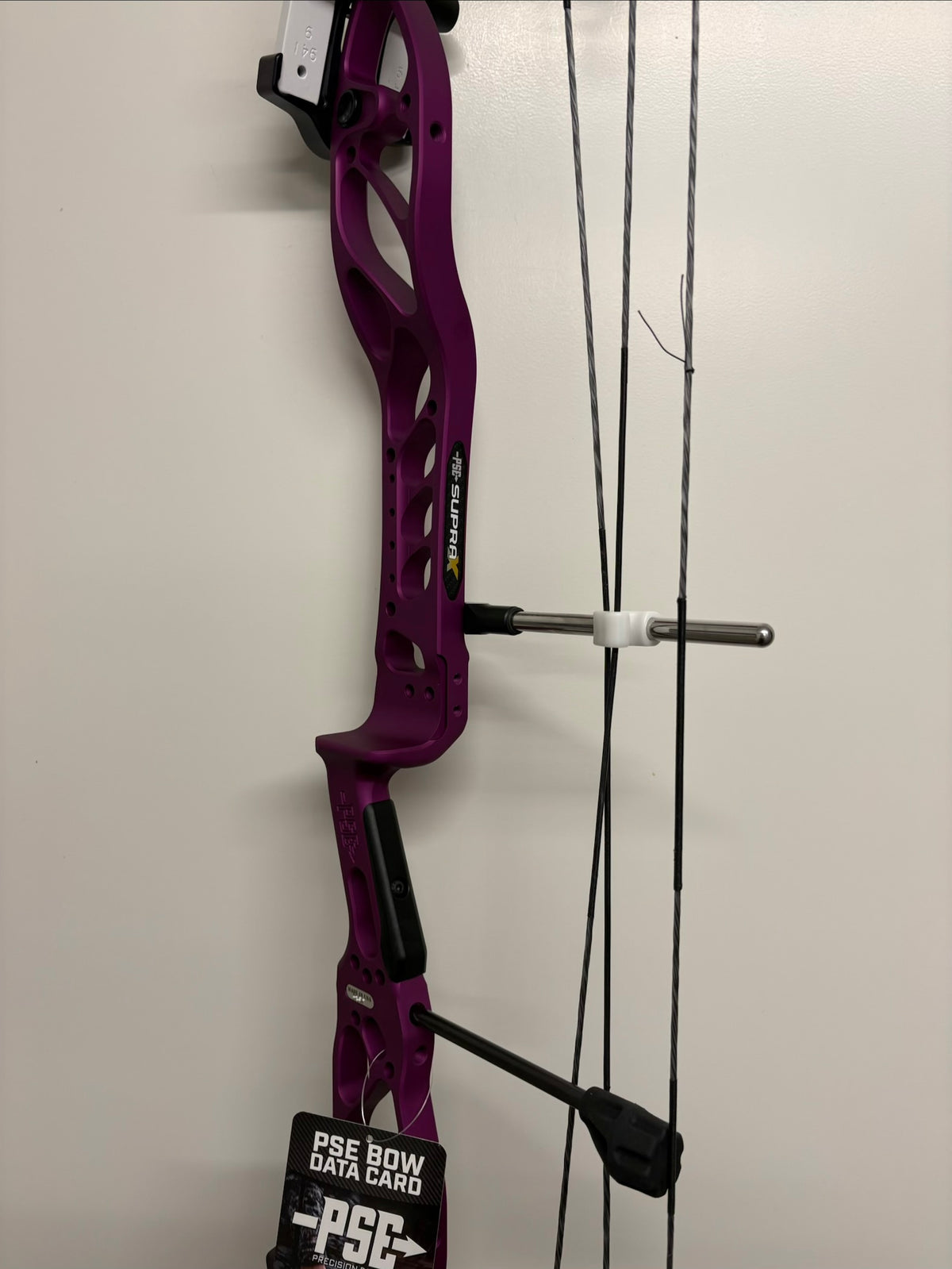 PSE Supra X 37 M2 Compound Bow RH Purple 40-50 lbs - NEW