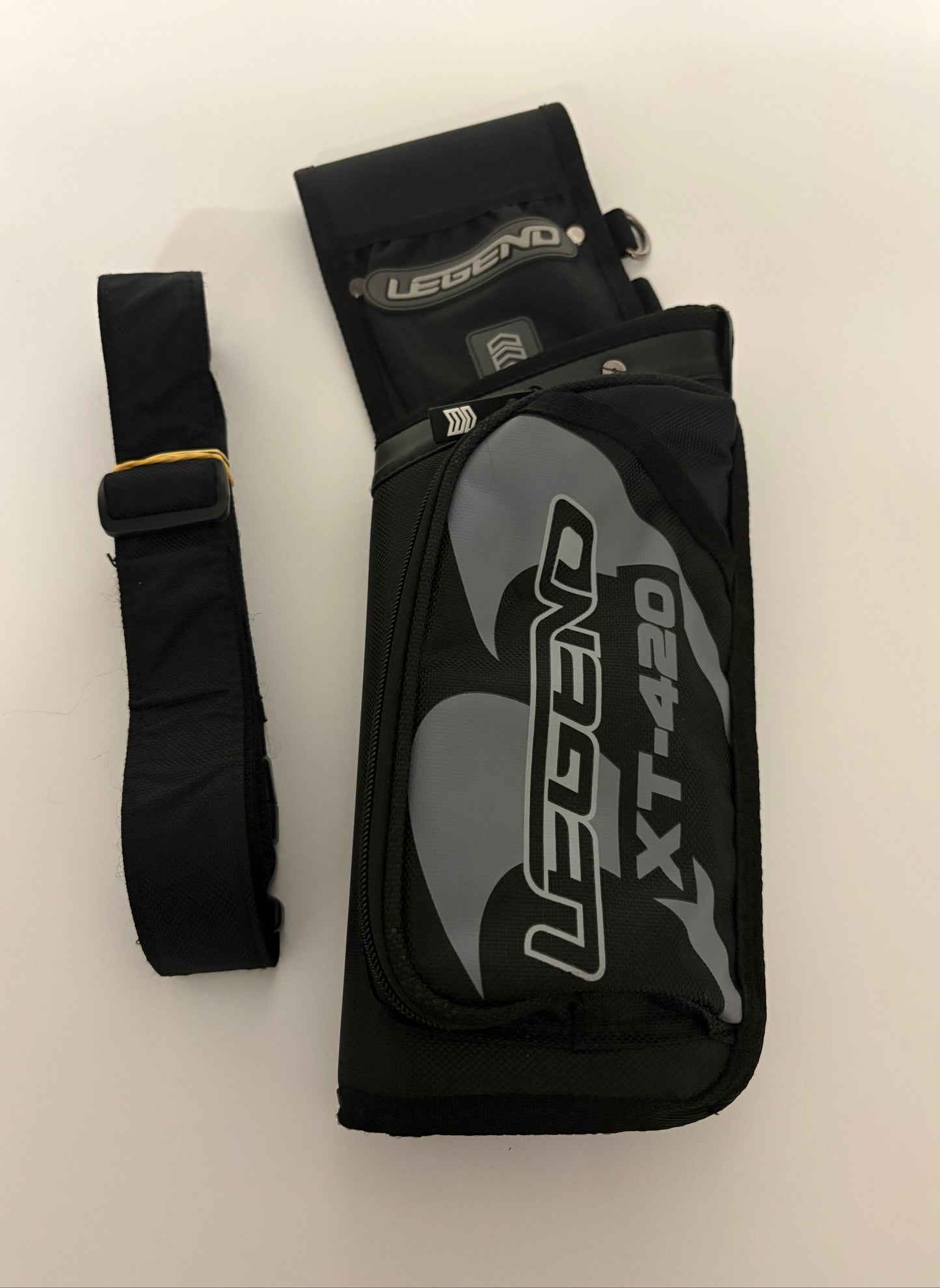 Legend XT420 Field Quiver LH Black - Used