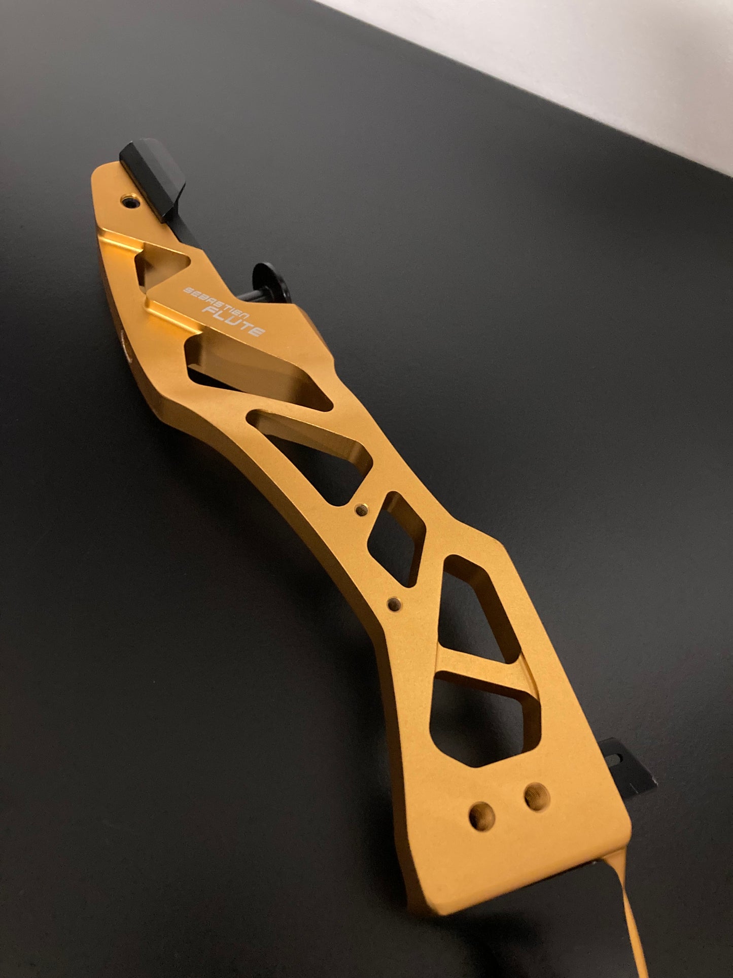 Sebastien Flute Riser Ignio ILF RH Gold 25'' - Used