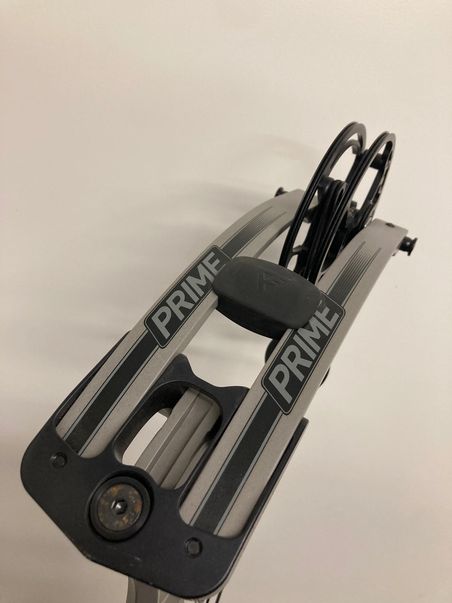 Prime Black 9 Compound Bow LH Boulder Grey 50-60 lbs - Used