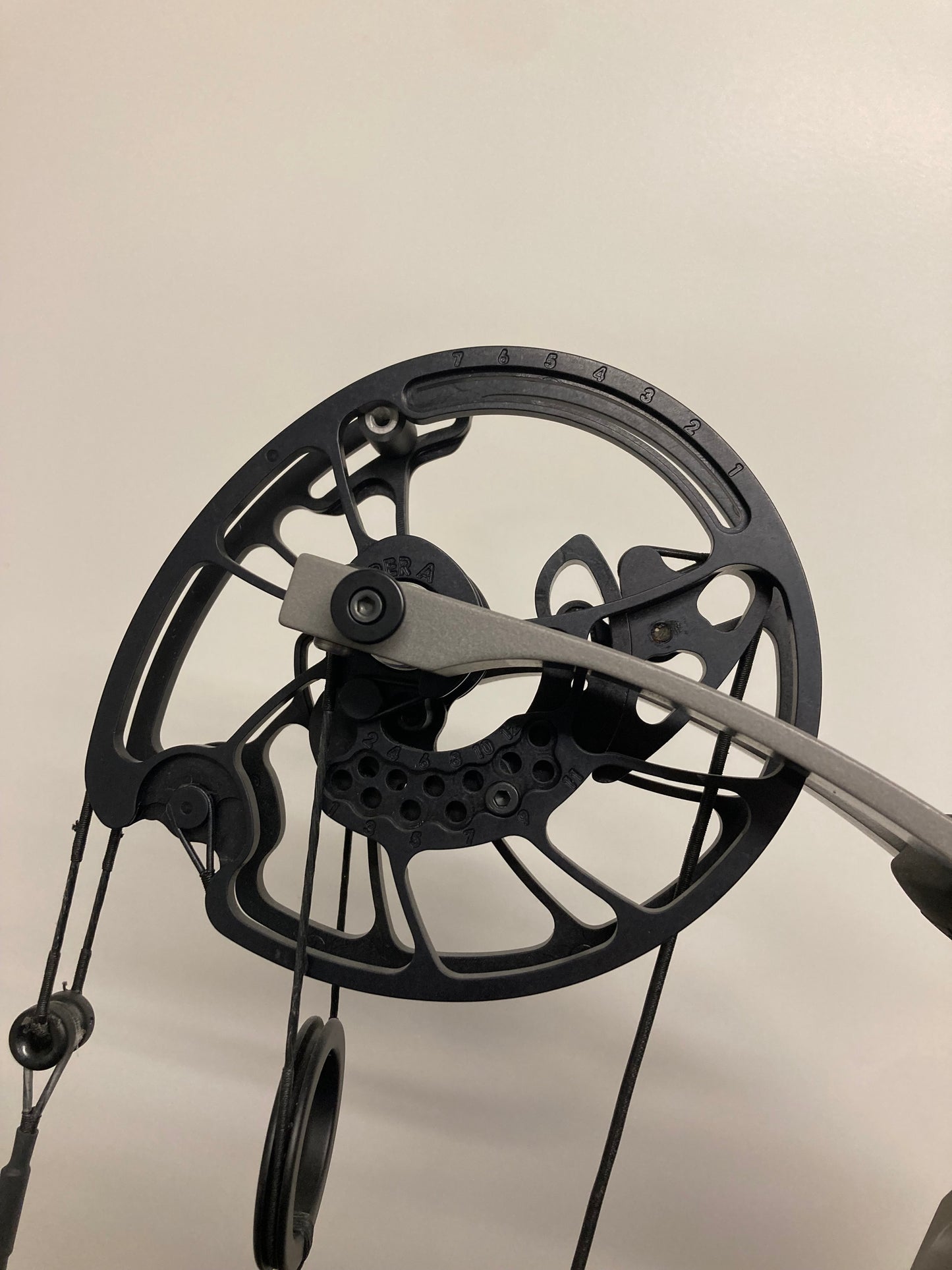 Prime Black 9 Compound Bow LH Boulder Grey 50-60 lbs - Used