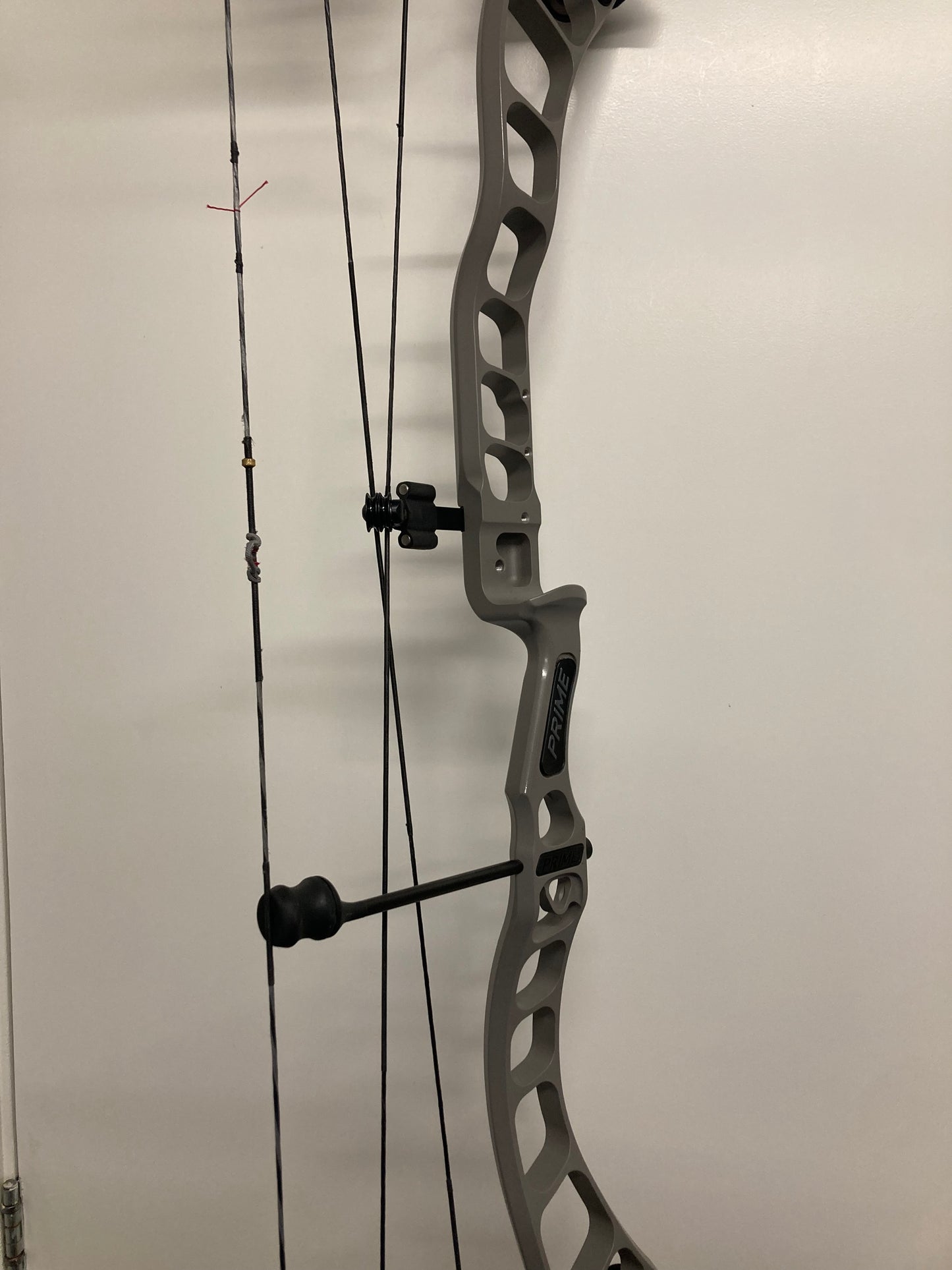 Prime Black 9 Compound Bow LH Boulder Grey 50-60 lbs - Used