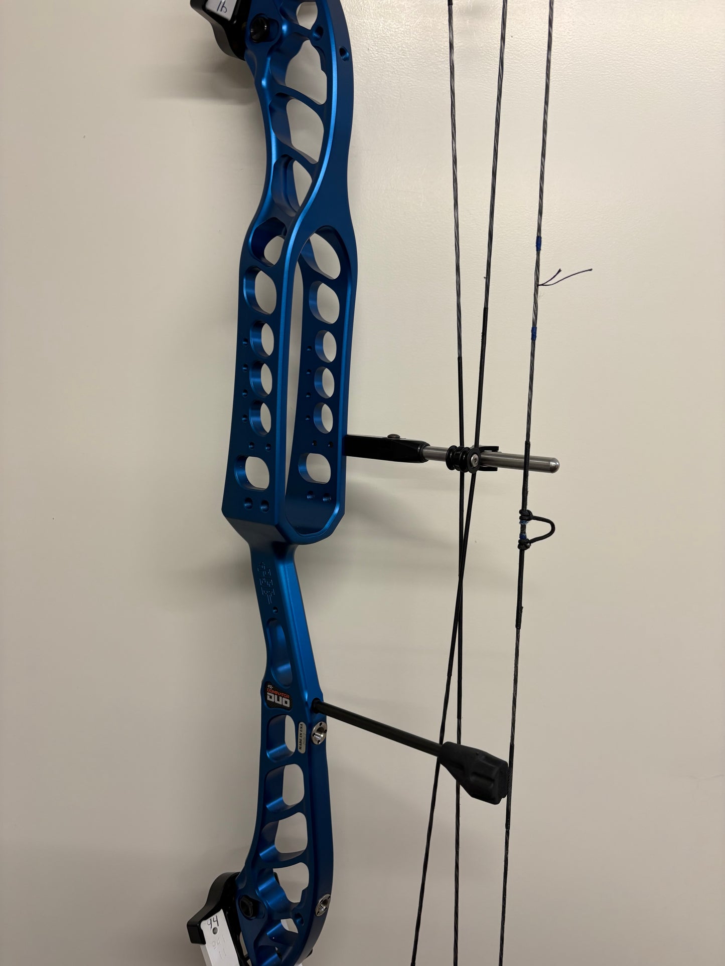 PSE Dominator Duo 38 M2 Compound Bow RH/LH Blue 50-60 lbs - Used