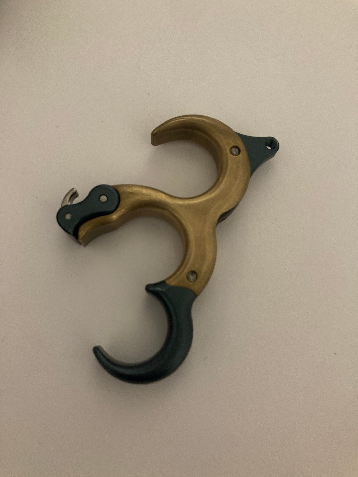 Ultraview 'The Hinge' Hinge Release Brass Medium - Used (#87)