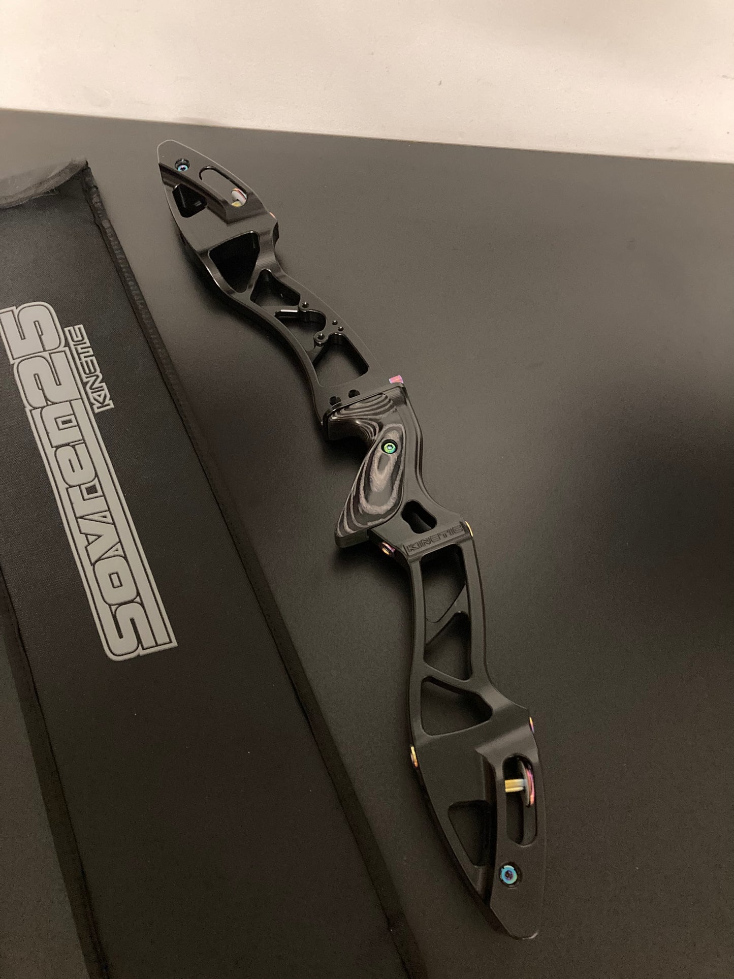 Kinetic Riser Sovren25 ILF LH Black 25'' - NEW